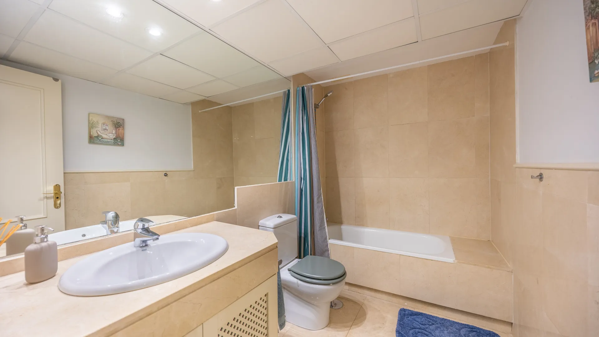For sale Isla Carey apartment
