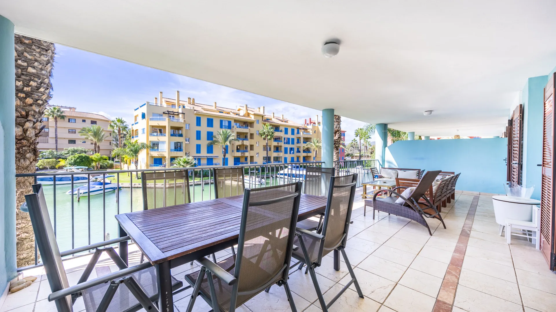 For sale Isla Carey apartment