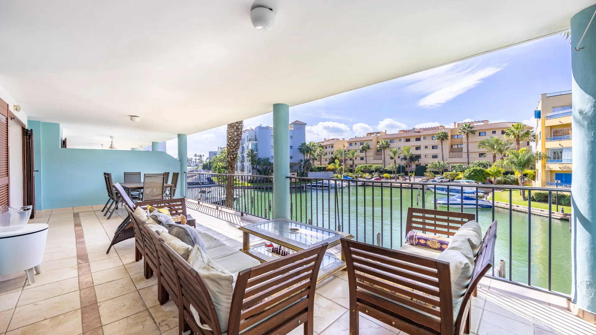For sale Isla Carey apartment