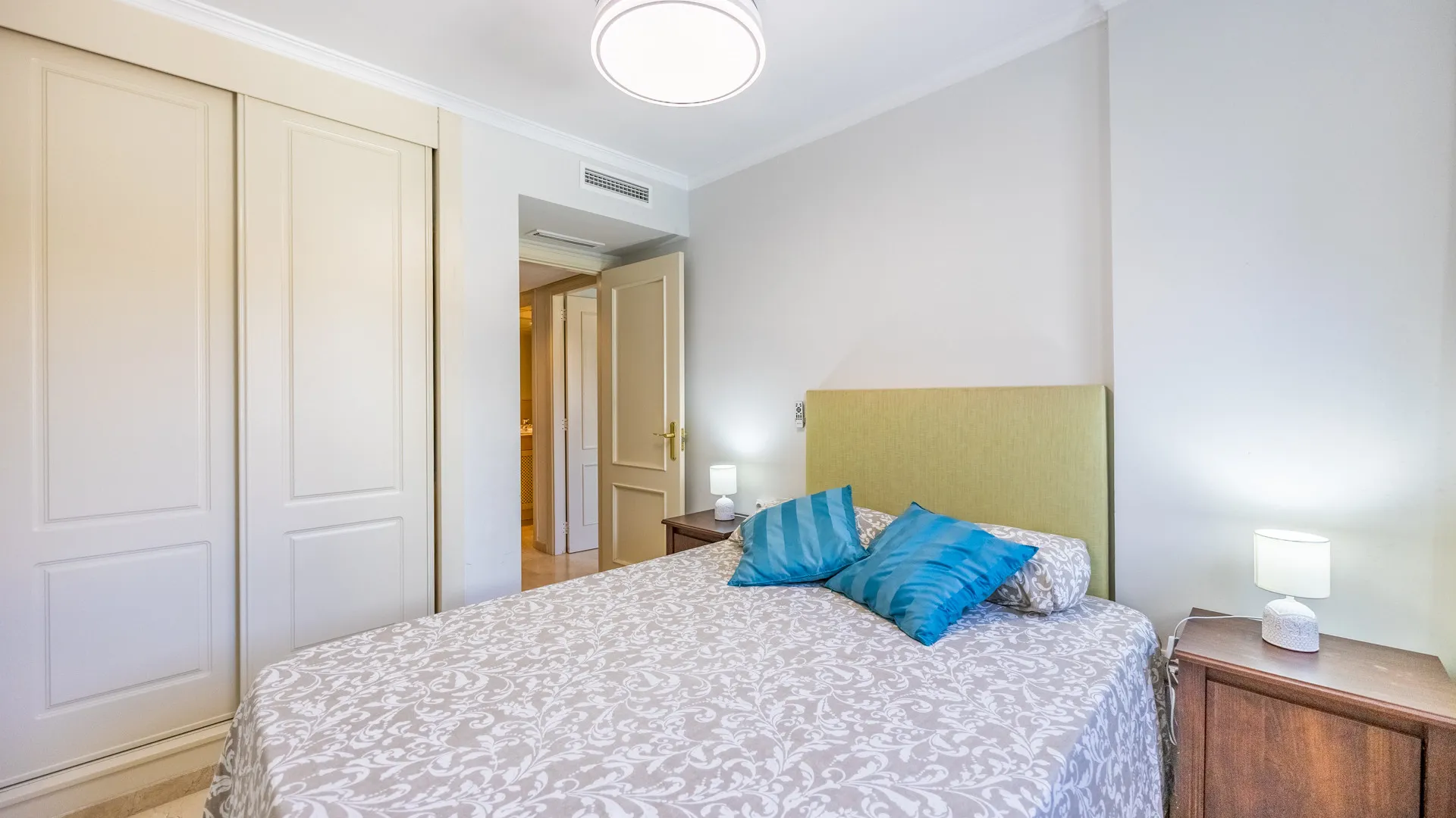 For sale Isla Carey apartment