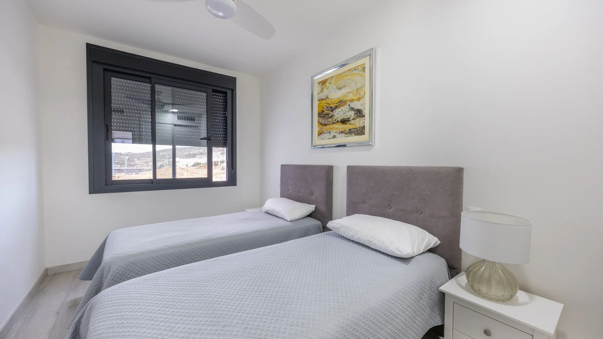 Town house in Bahia de las Rocas for sale