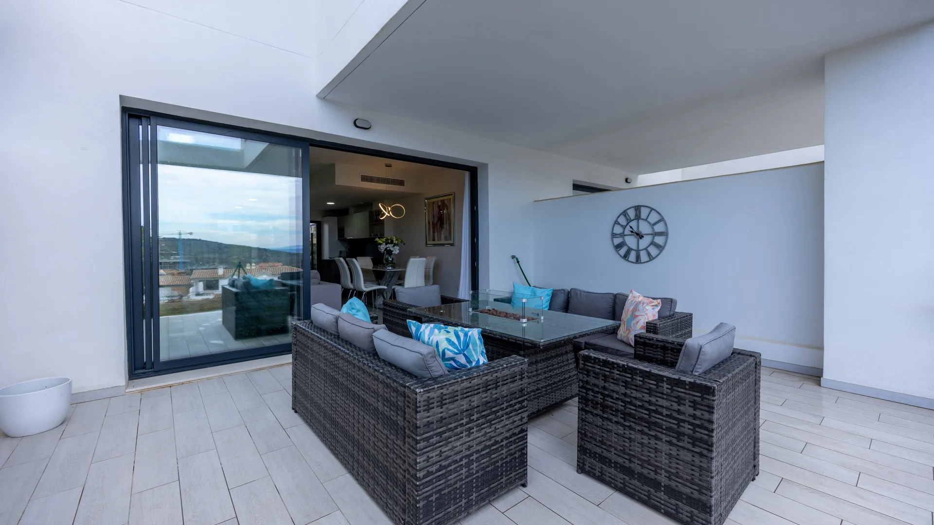 Town house in Bahia de las Rocas for sale