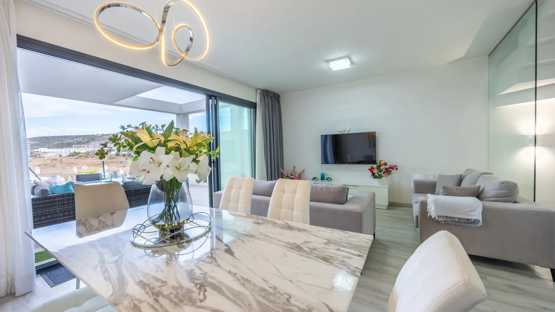 Town house in Bahia de las Rocas for sale