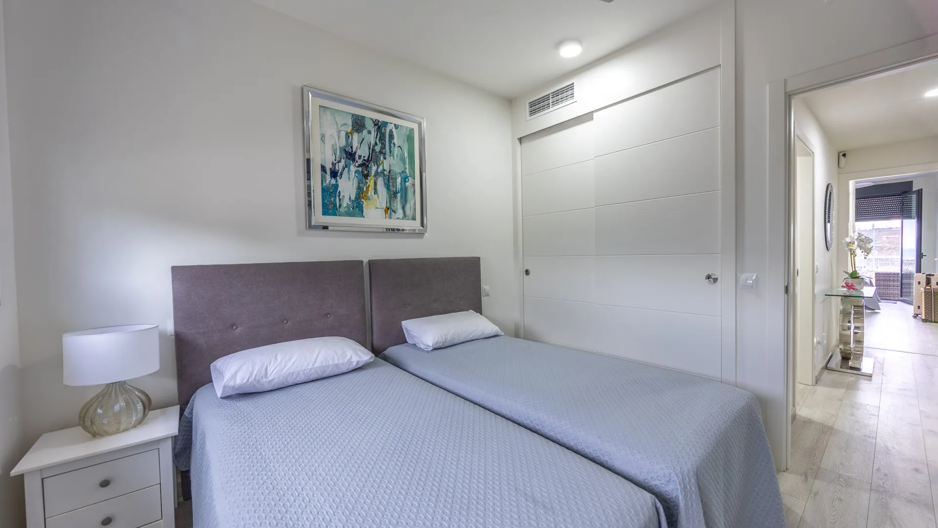 Town house in Bahia de las Rocas for sale