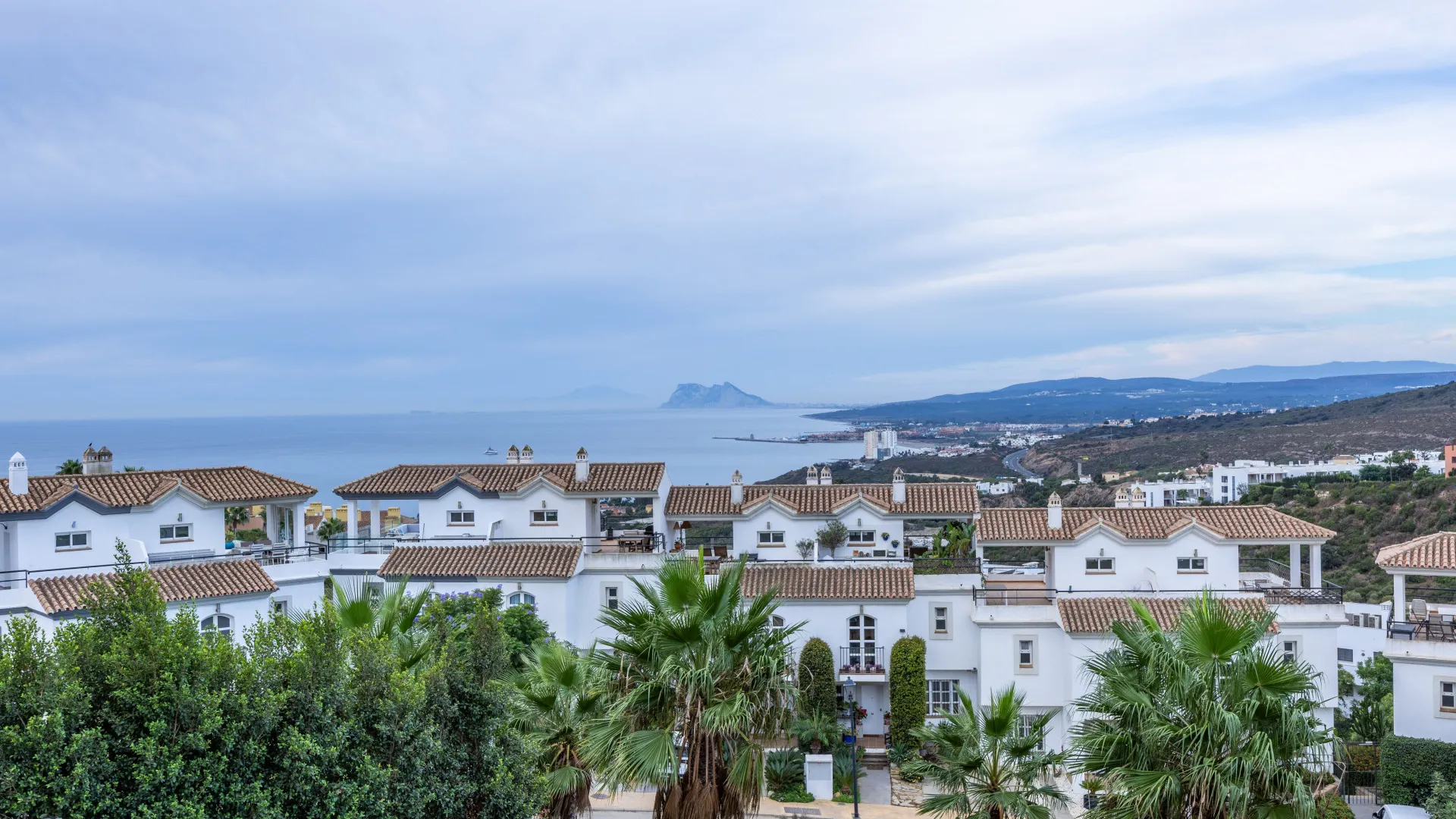 Town house in Bahia de las Rocas for sale