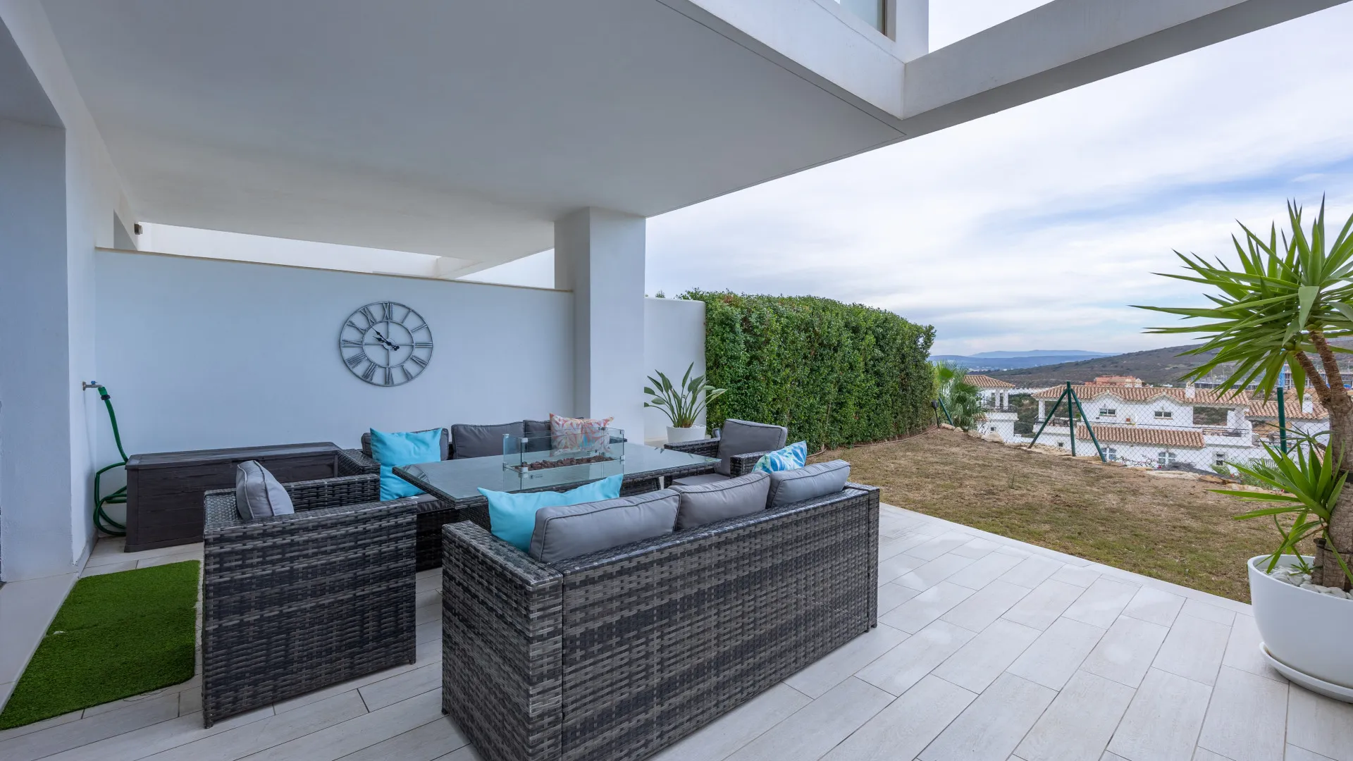 Town house in Bahia de las Rocas for sale