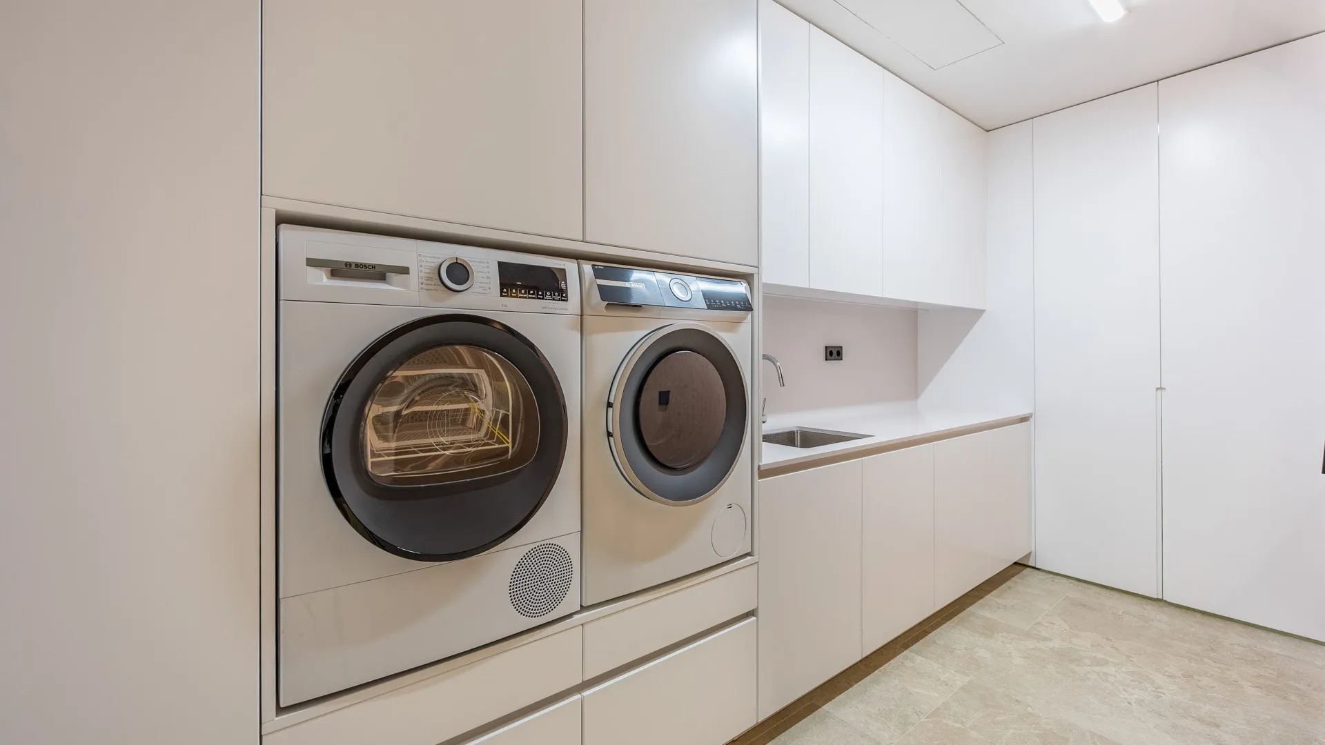 Villa en venta en Zona L