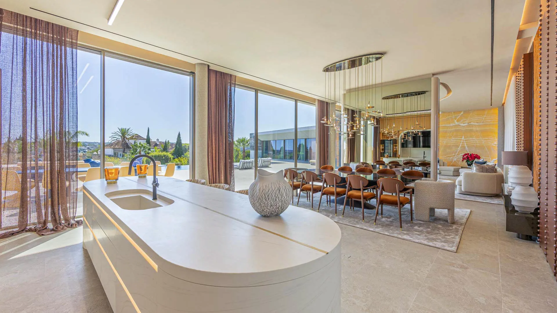 Villa en venta en Zona L