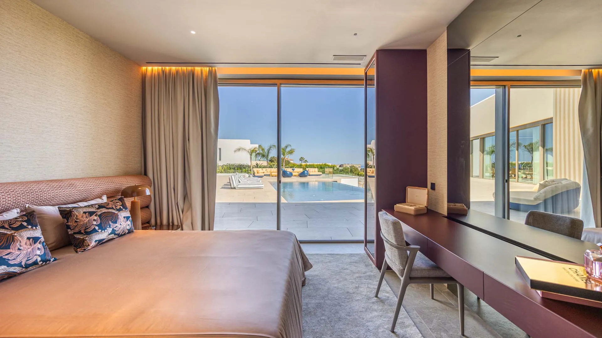 Villa en venta en Zona L