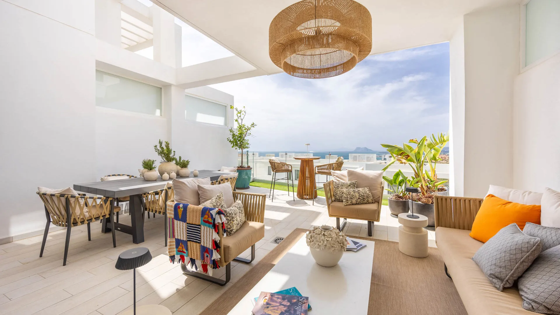 For sale 3 bedrooms town house in Bahia de las Rocas