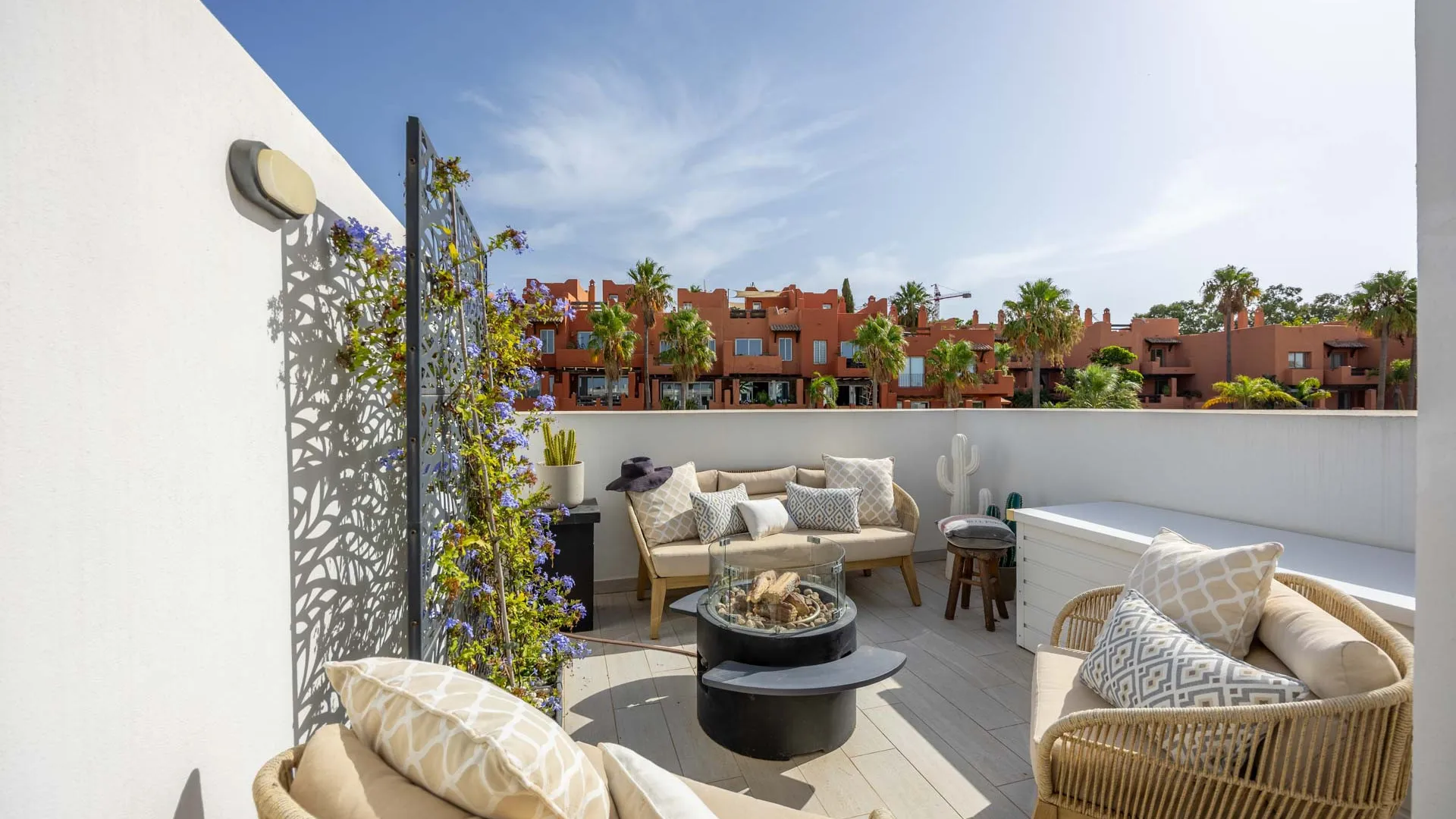 For sale 3 bedrooms town house in Bahia de las Rocas