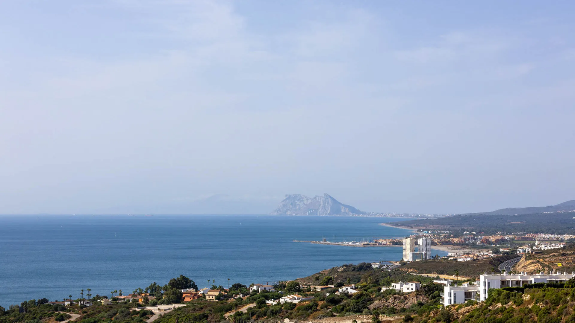 For sale 3 bedrooms town house in Bahia de las Rocas