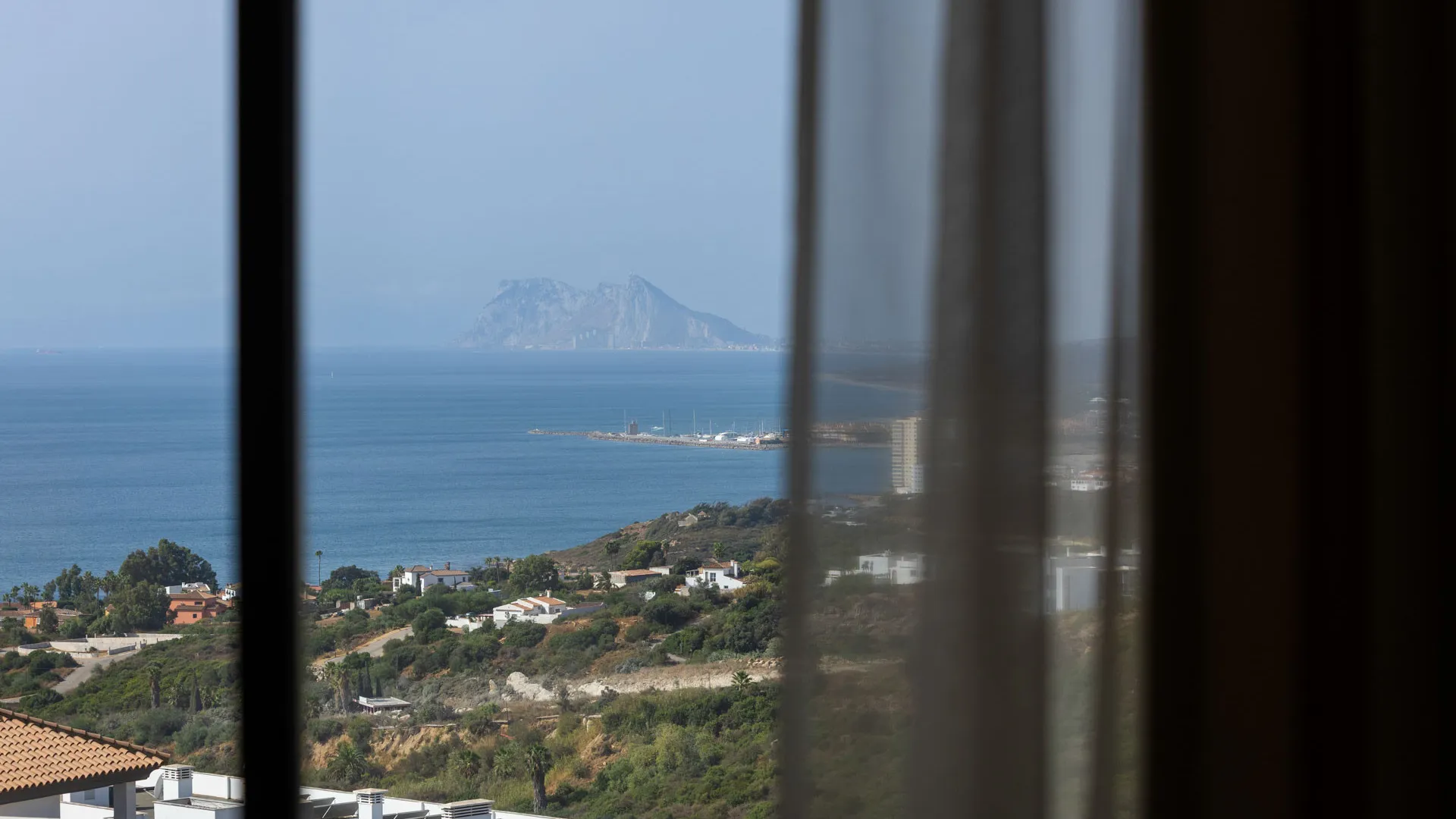For sale 3 bedrooms town house in Bahia de las Rocas