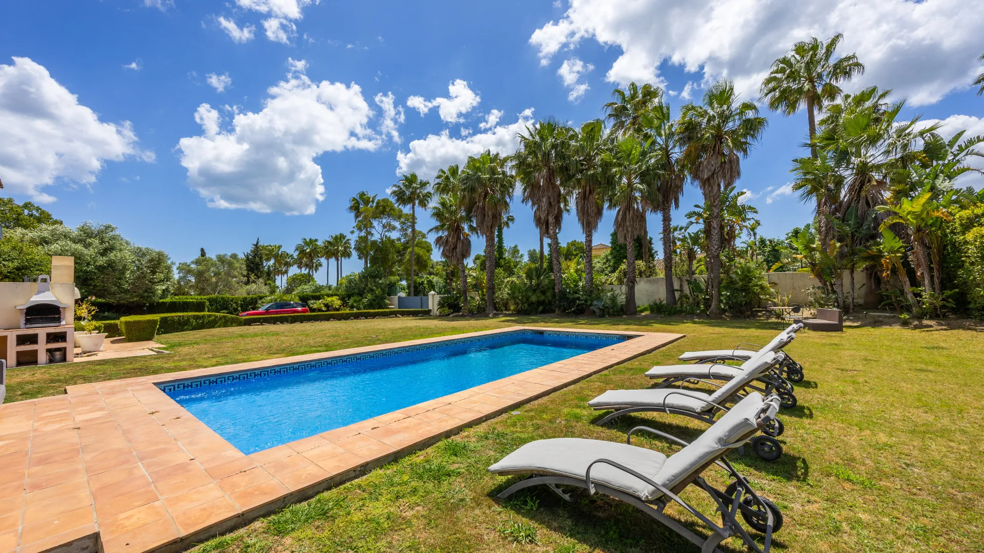 4 bedrooms villa in Zona F for sale