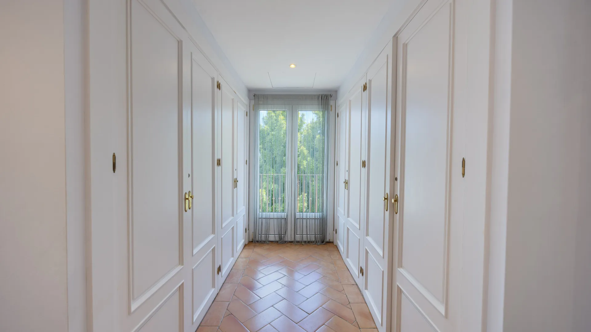 4 bedrooms villa in Zona F for sale