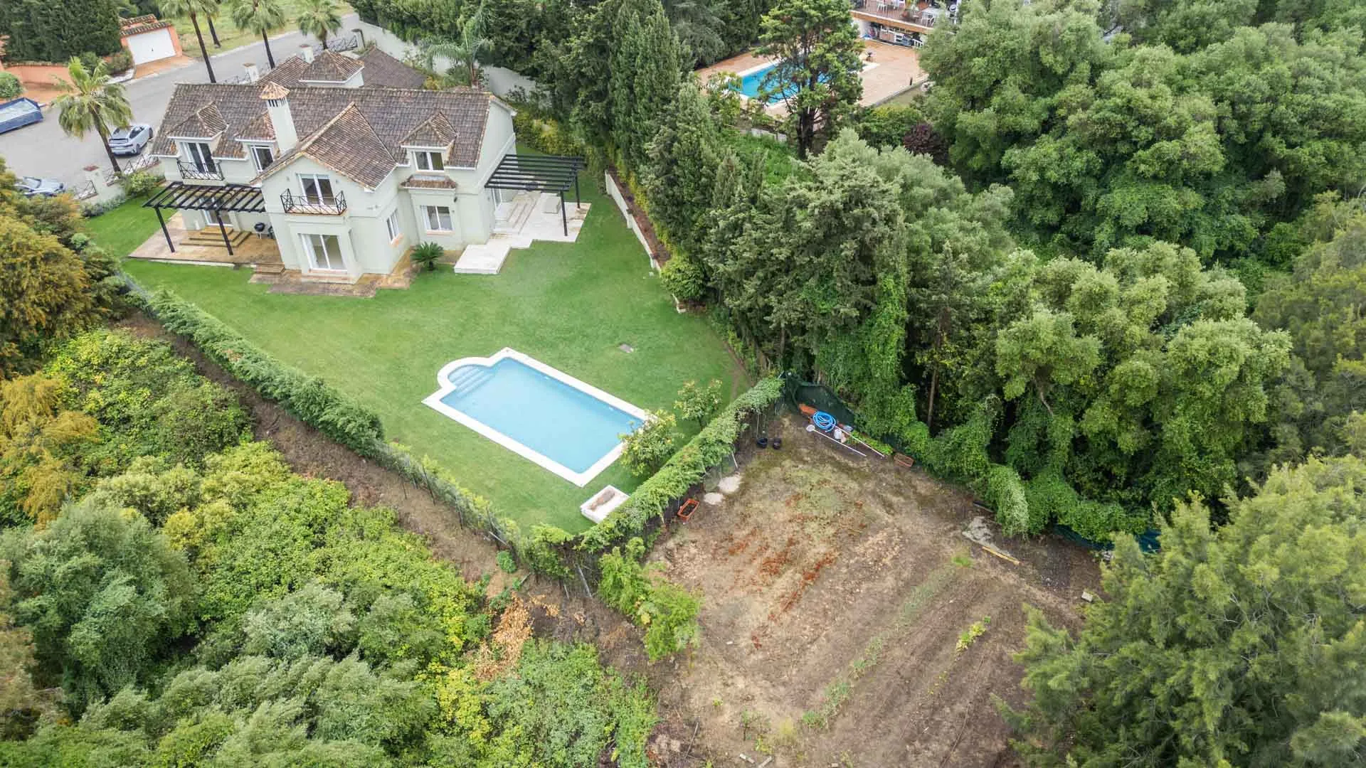 6 bedrooms Zona B villa for sale