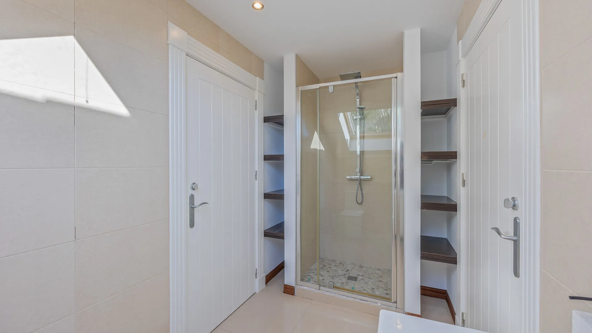 6 bedrooms Zona B villa for sale