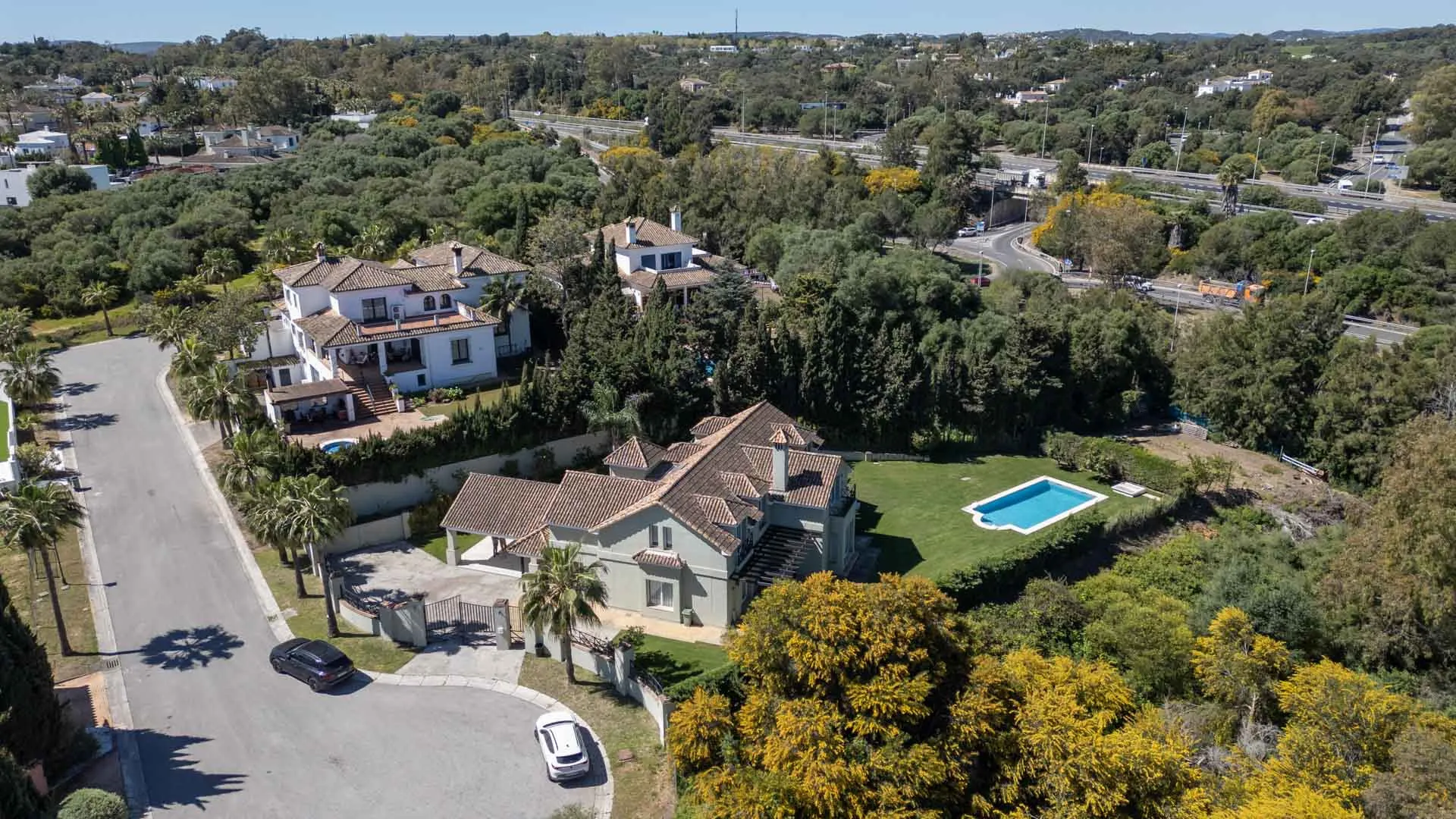 6 bedrooms Zona B villa for sale