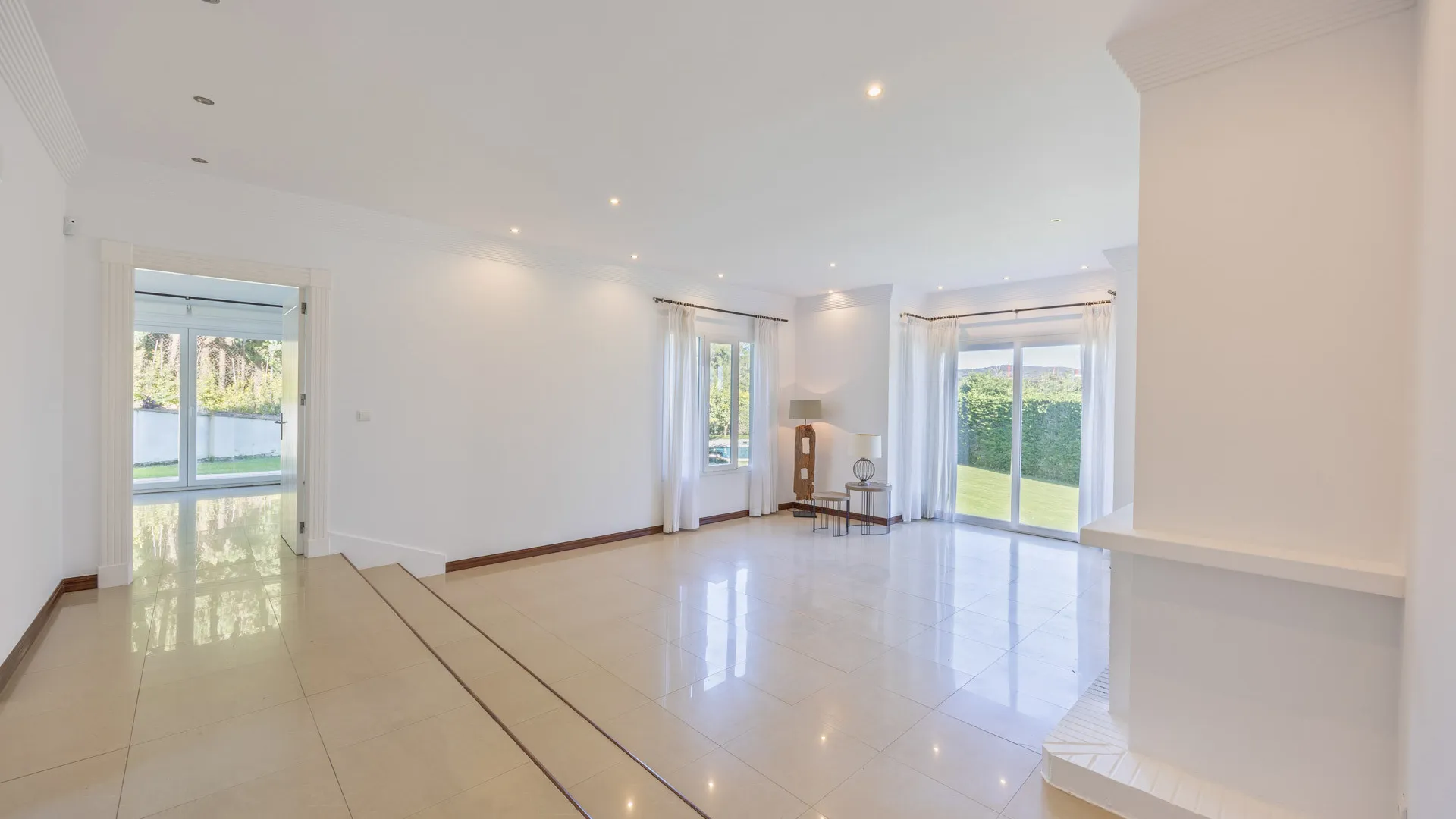 6 bedrooms Zona B villa for sale