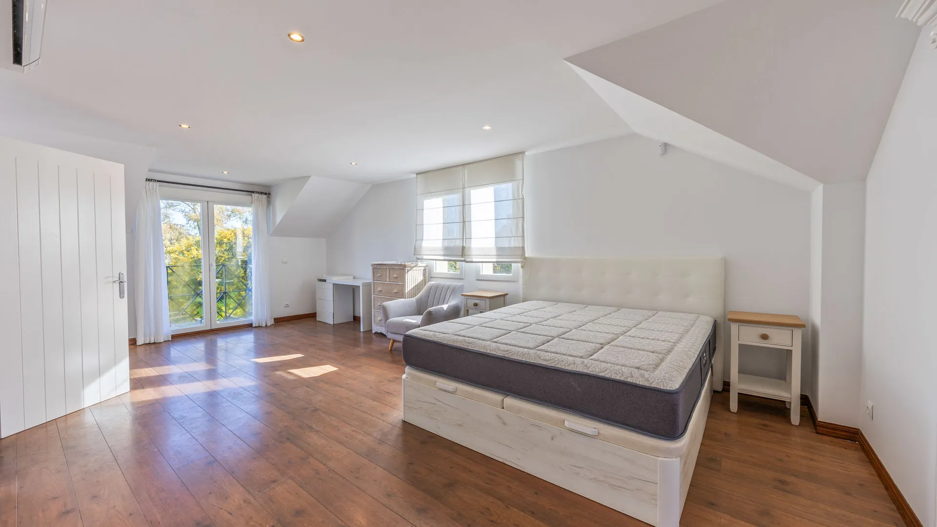 6 bedrooms Zona B villa for sale