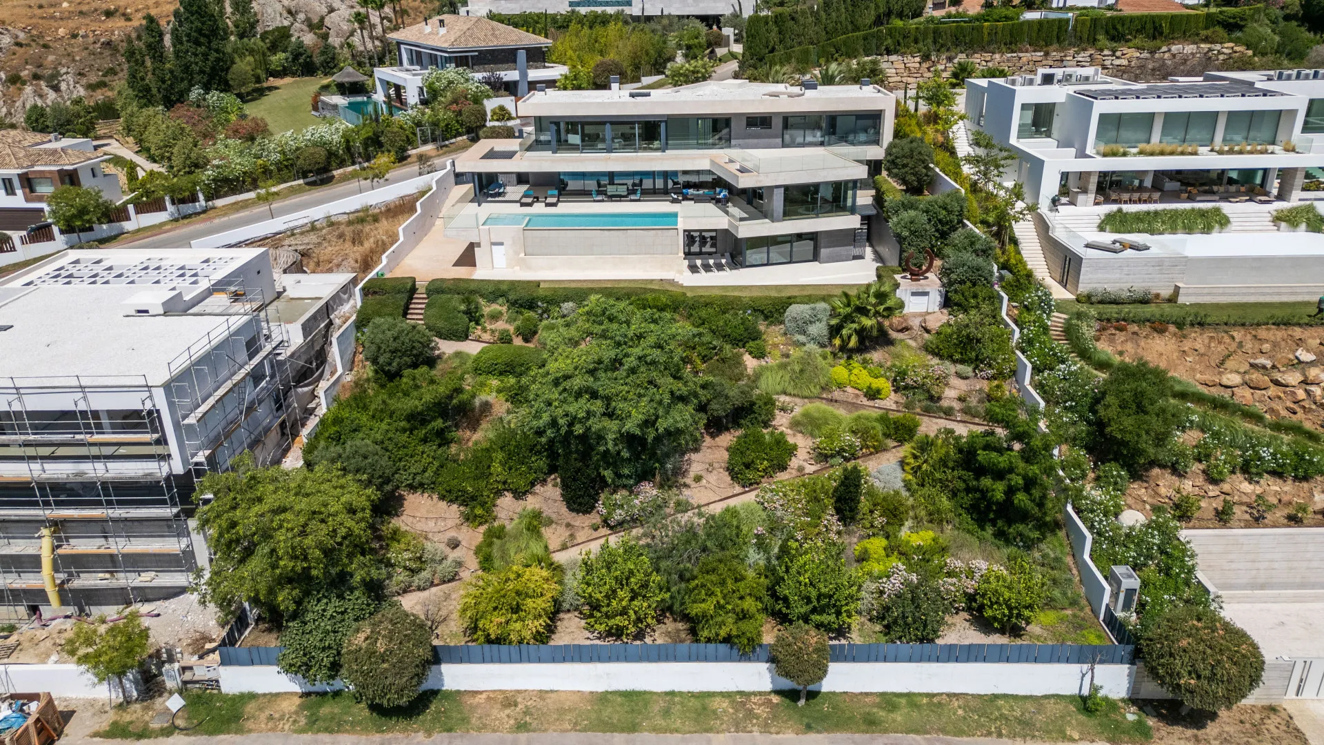 For sale Zona M villa with 5 bedrooms
