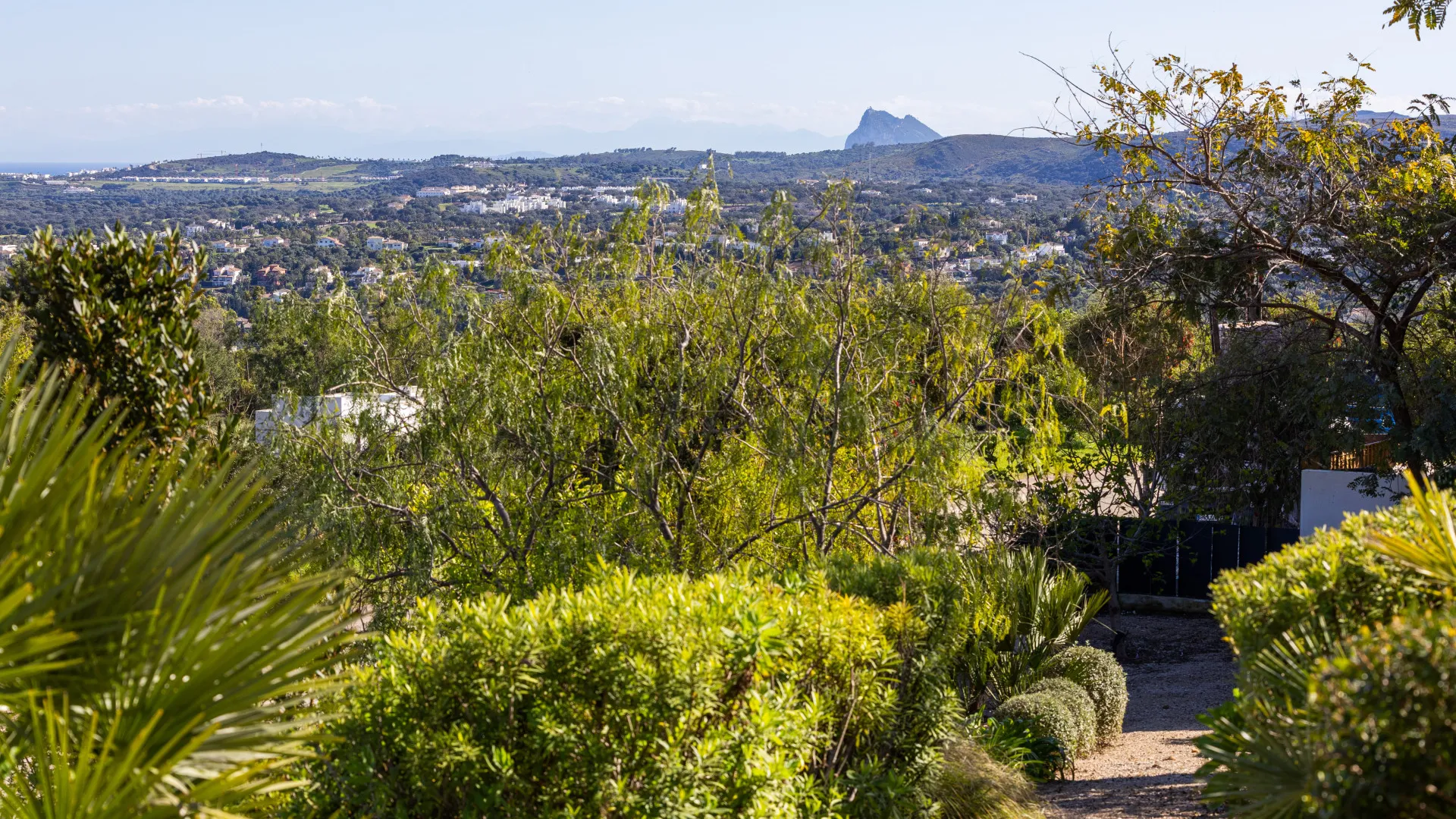 For sale Zona M villa with 5 bedrooms