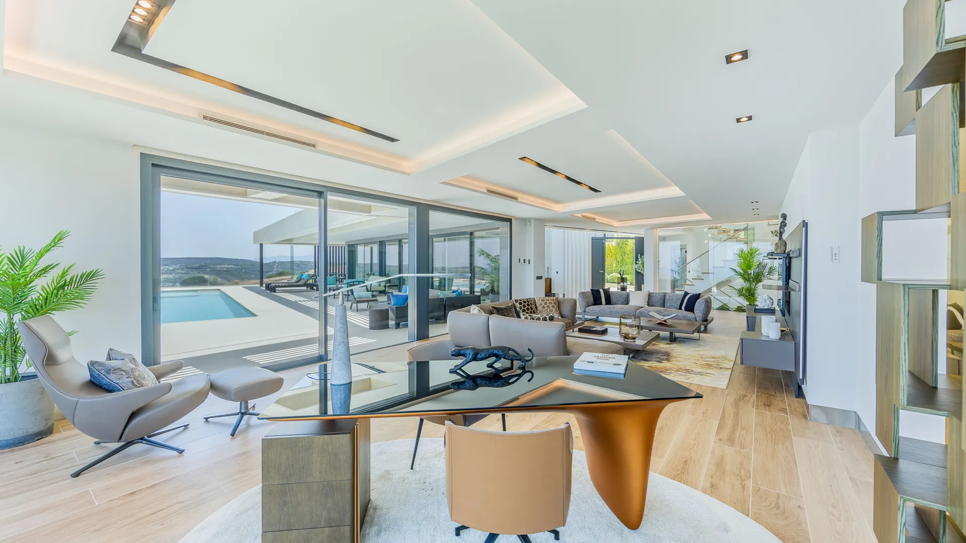 For sale Zona M villa with 5 bedrooms