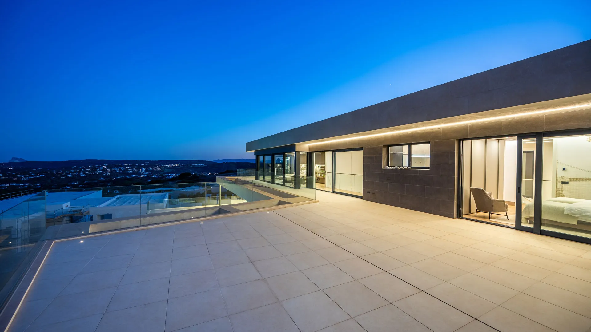 For sale Zona M villa with 5 bedrooms