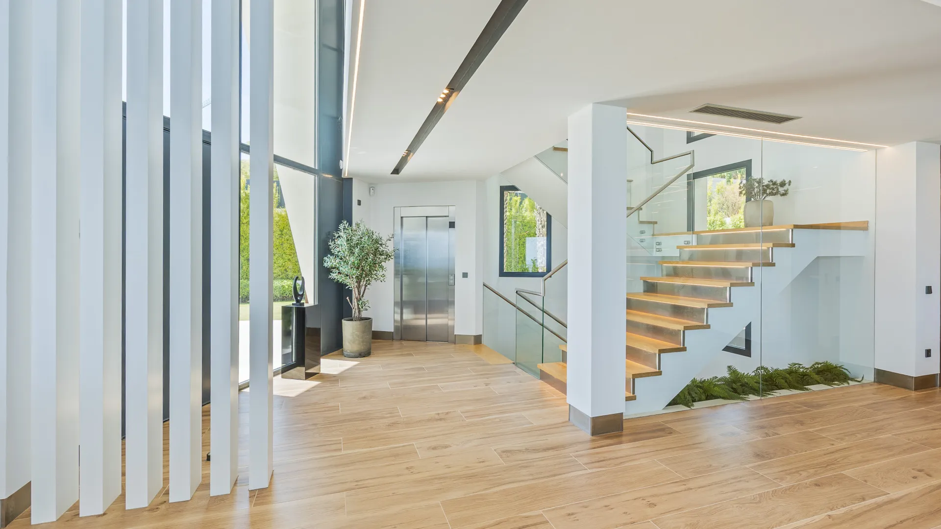 For sale Zona M villa with 5 bedrooms