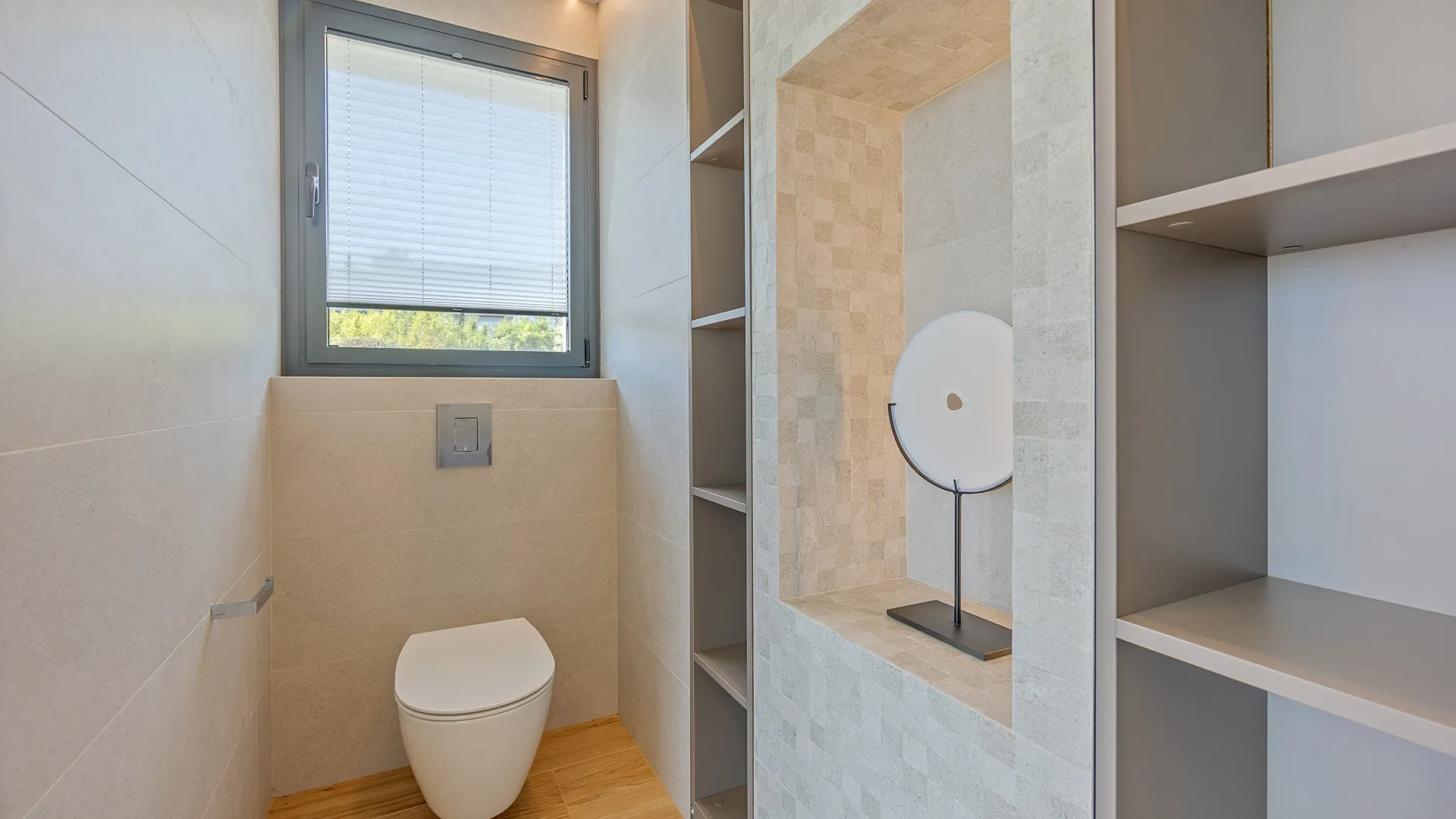 For sale Zona M villa with 5 bedrooms