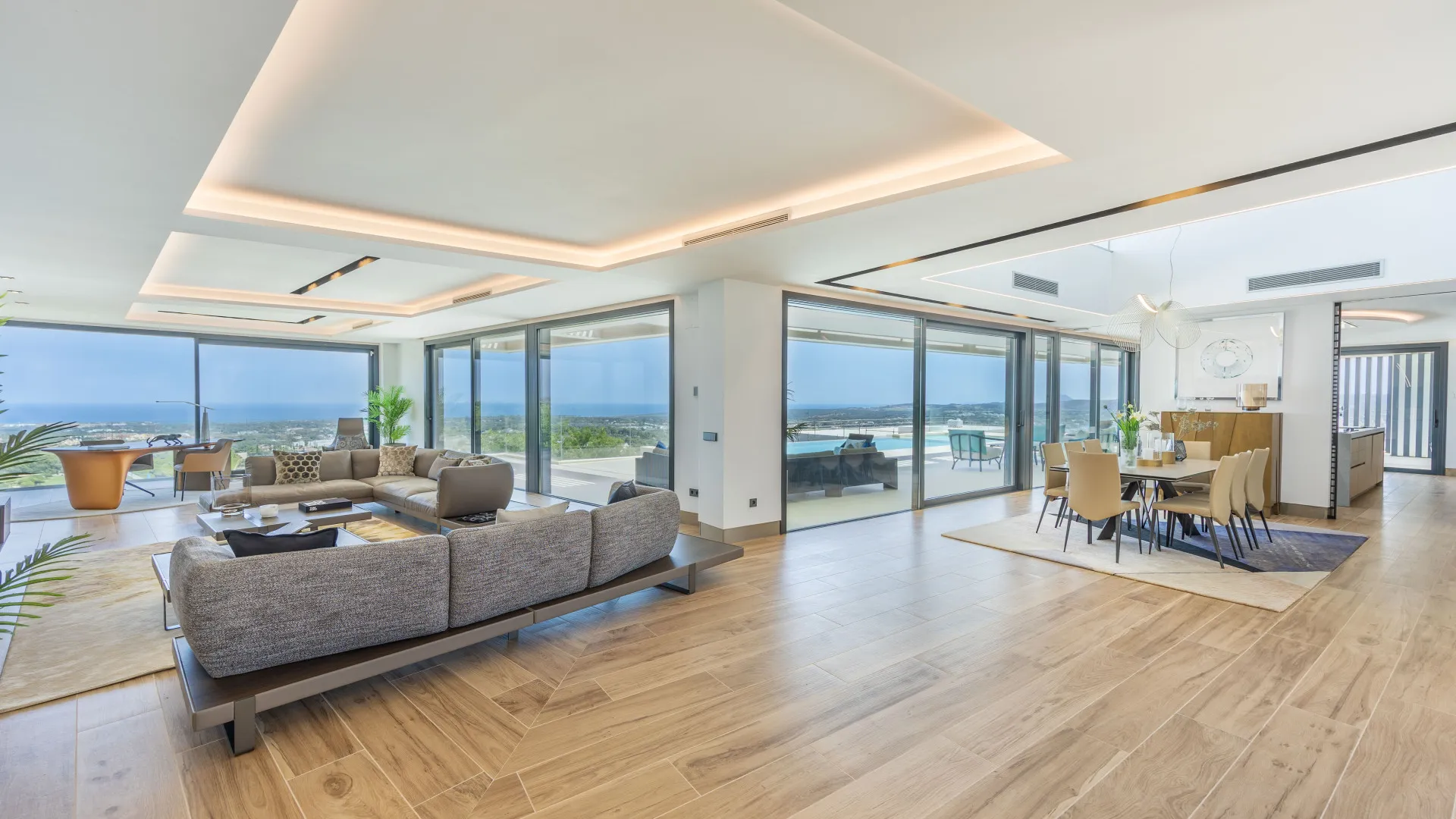 For sale Zona M villa with 5 bedrooms