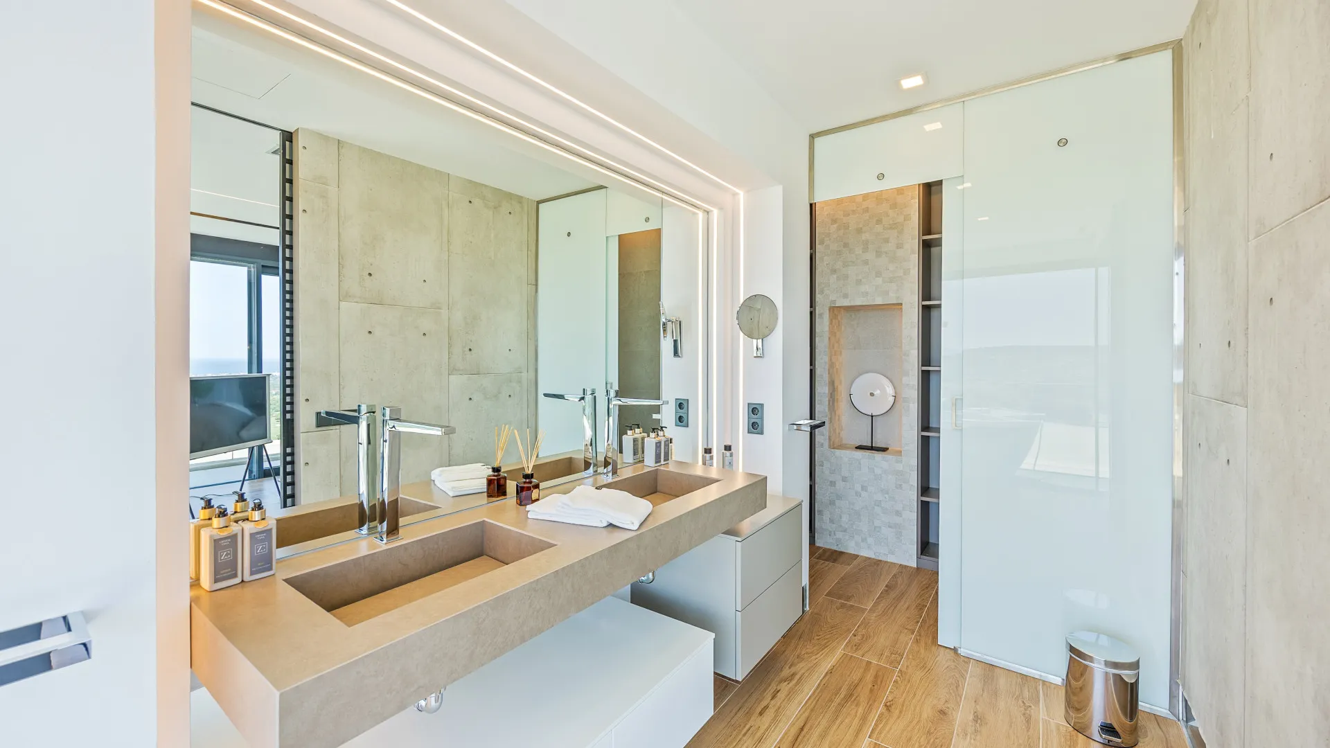 For sale Zona M villa with 5 bedrooms