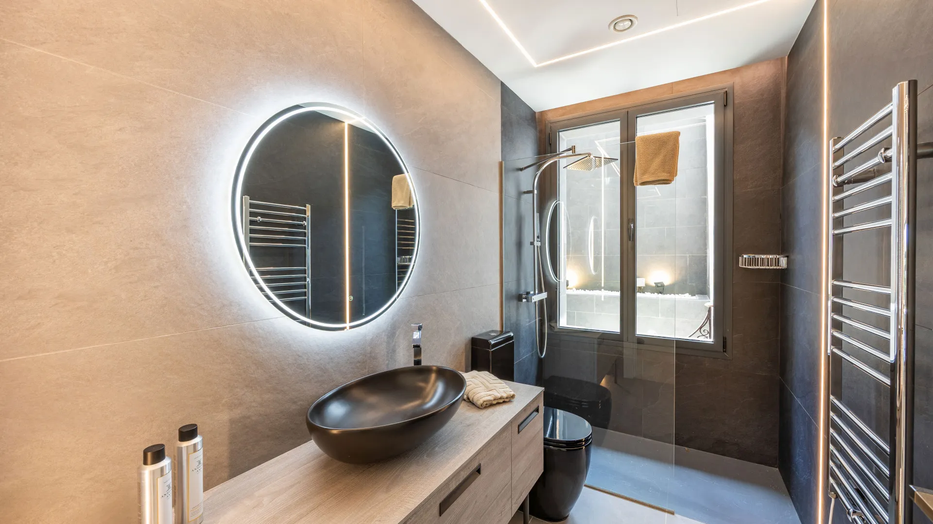 For sale Zona M villa with 5 bedrooms