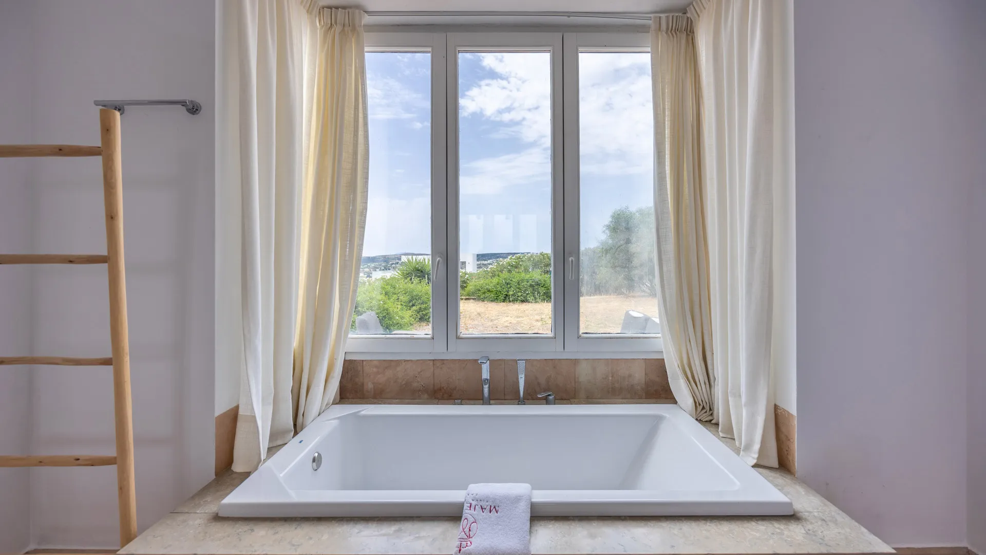 For sale villa in Zona M