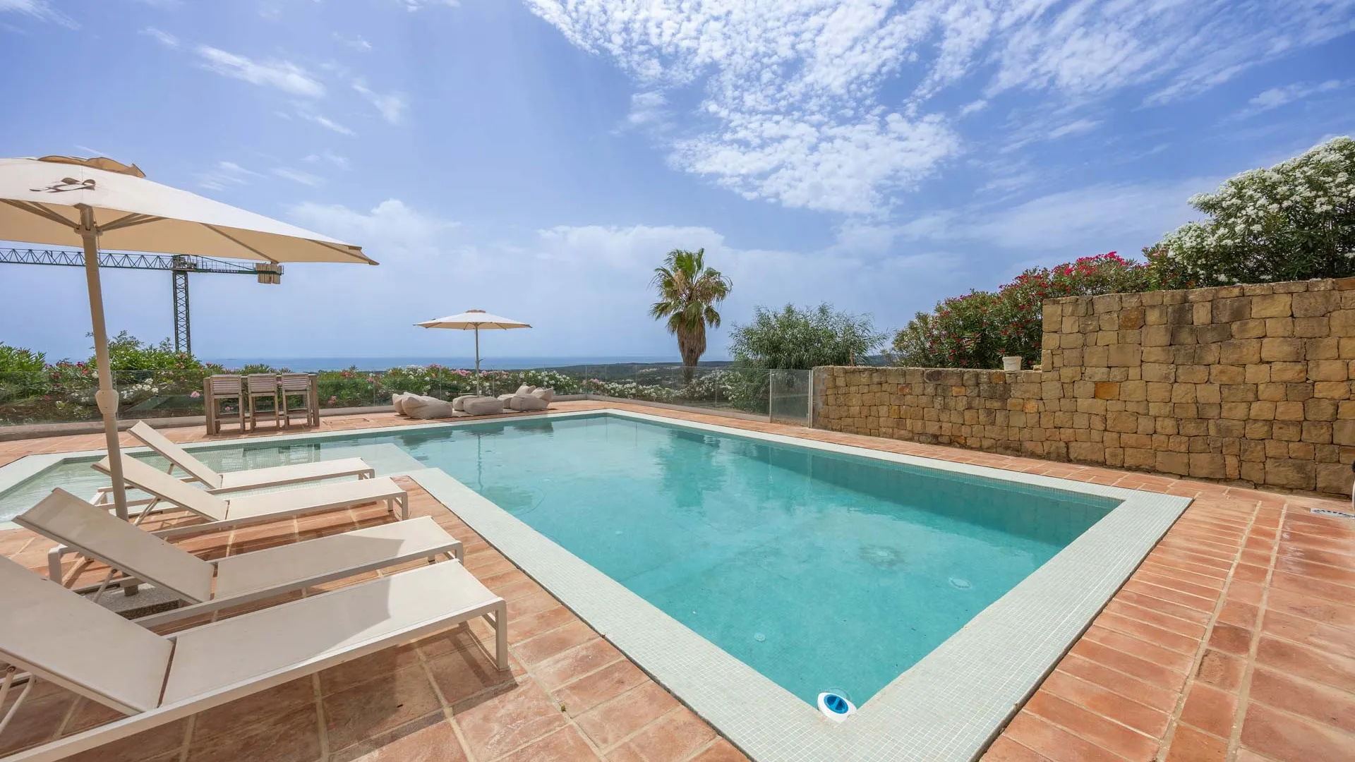 For sale villa in Zona M