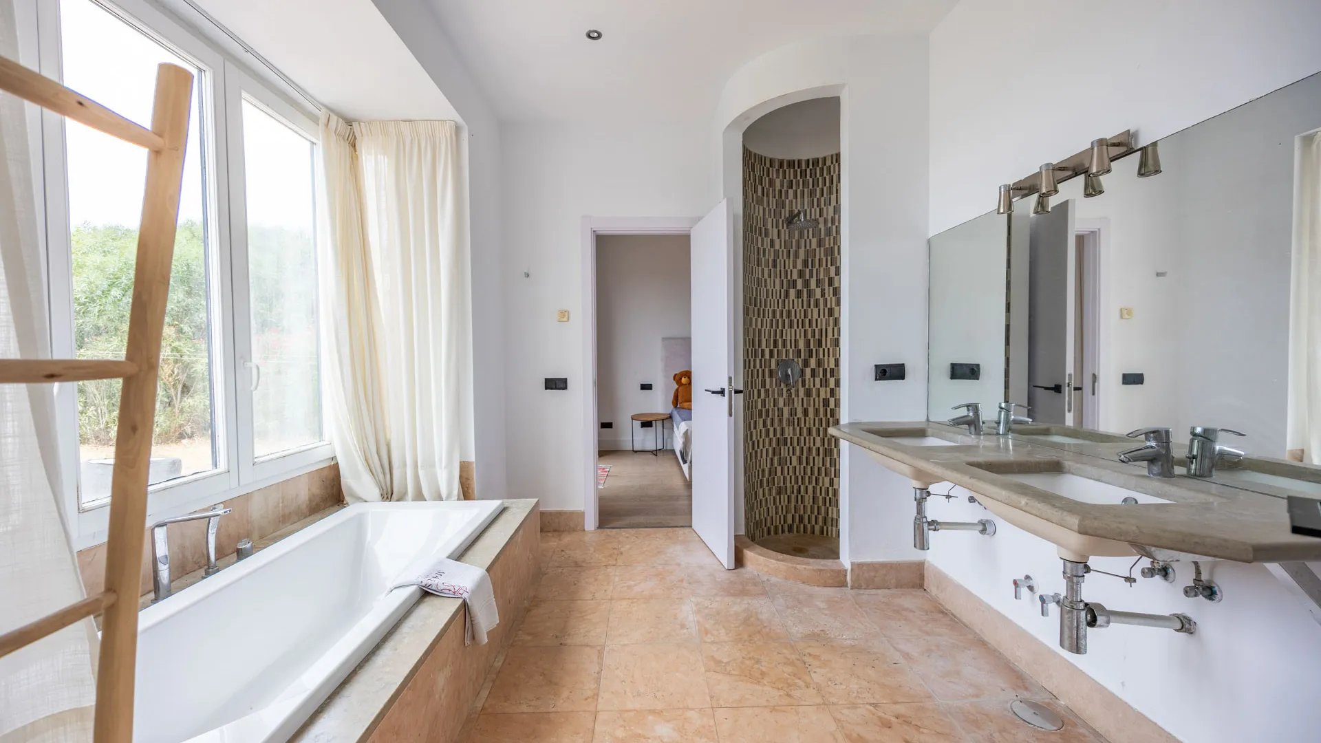 For sale villa in Zona M