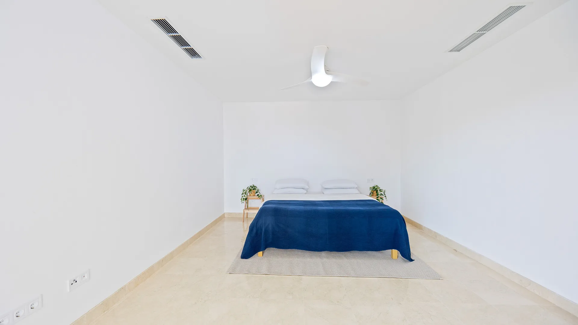 Villa with 5 bedrooms for sale in Zona L