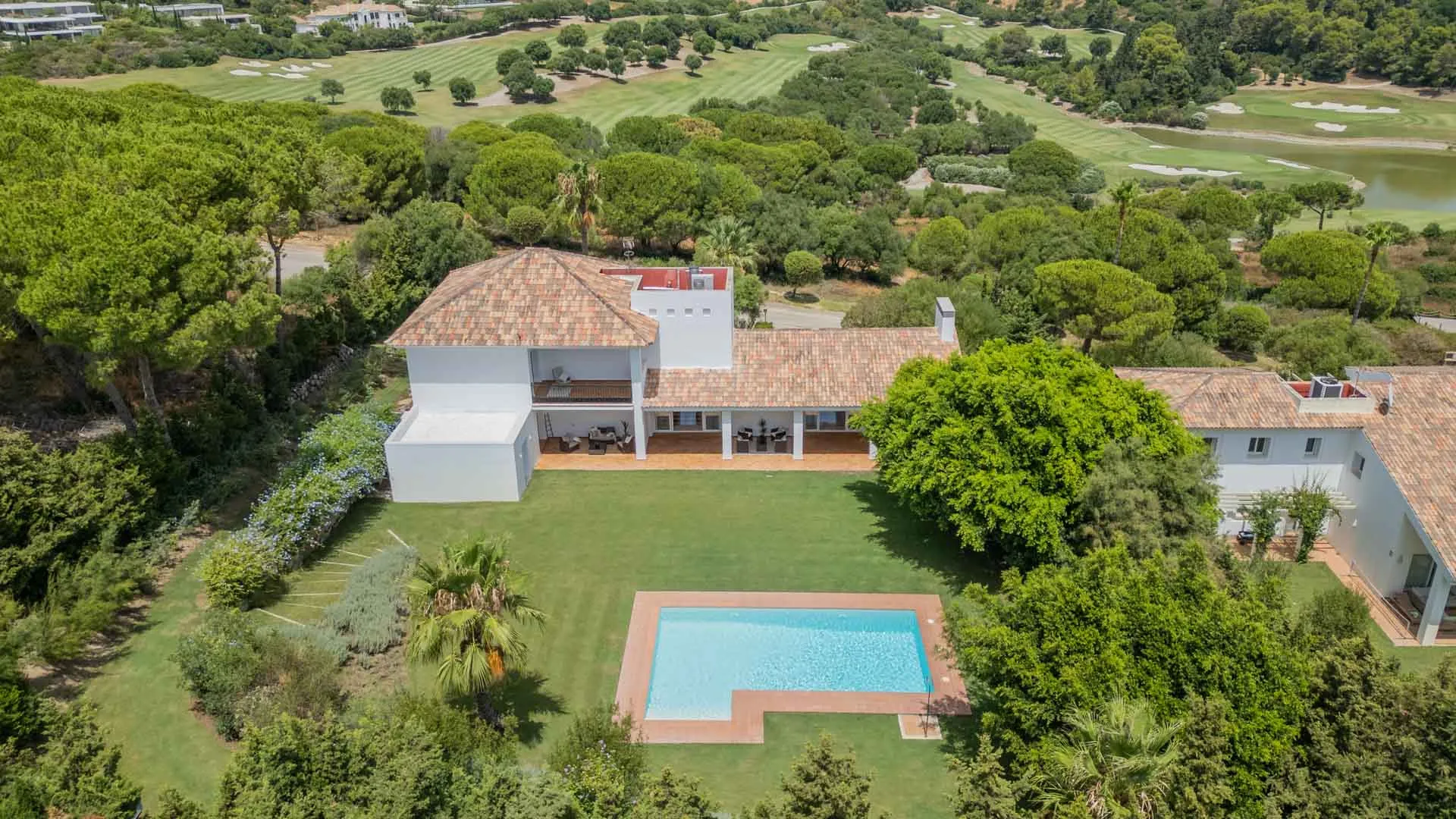Villa with 5 bedrooms for sale in Zona L
