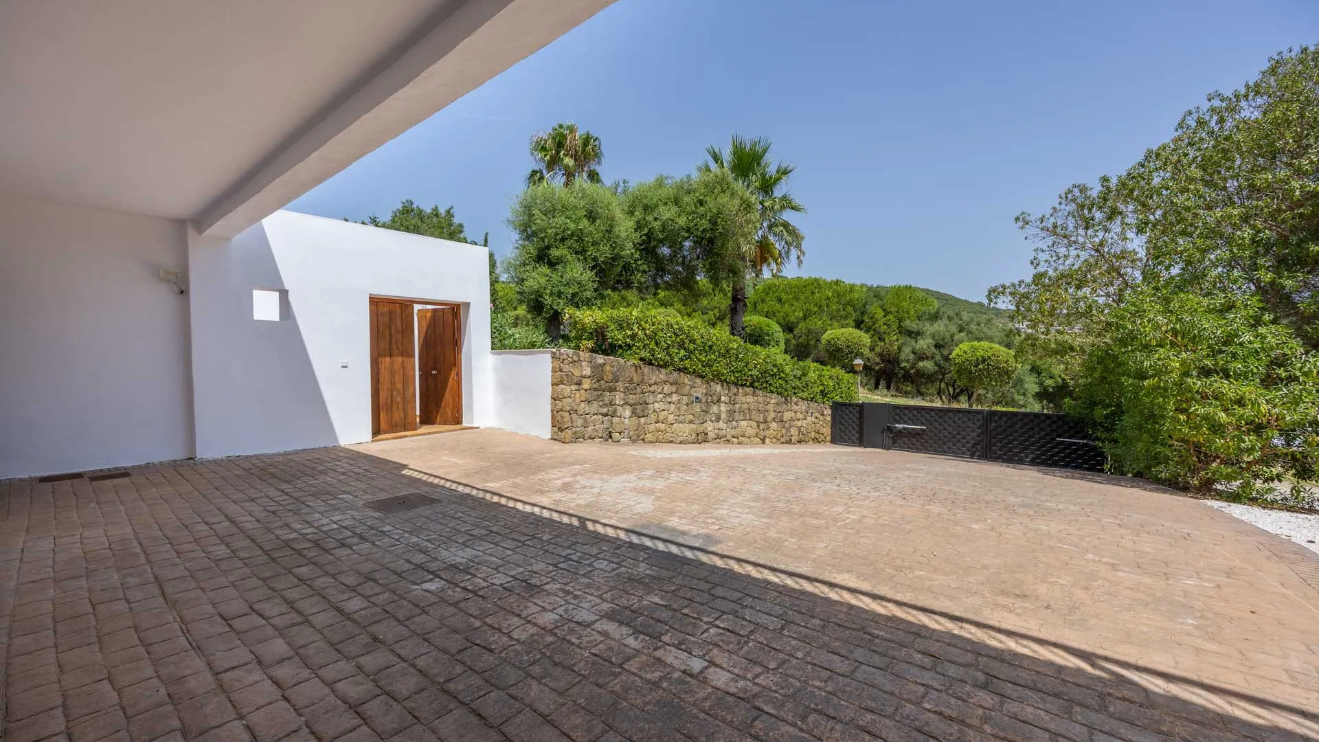 Villa with 5 bedrooms for sale in Zona L