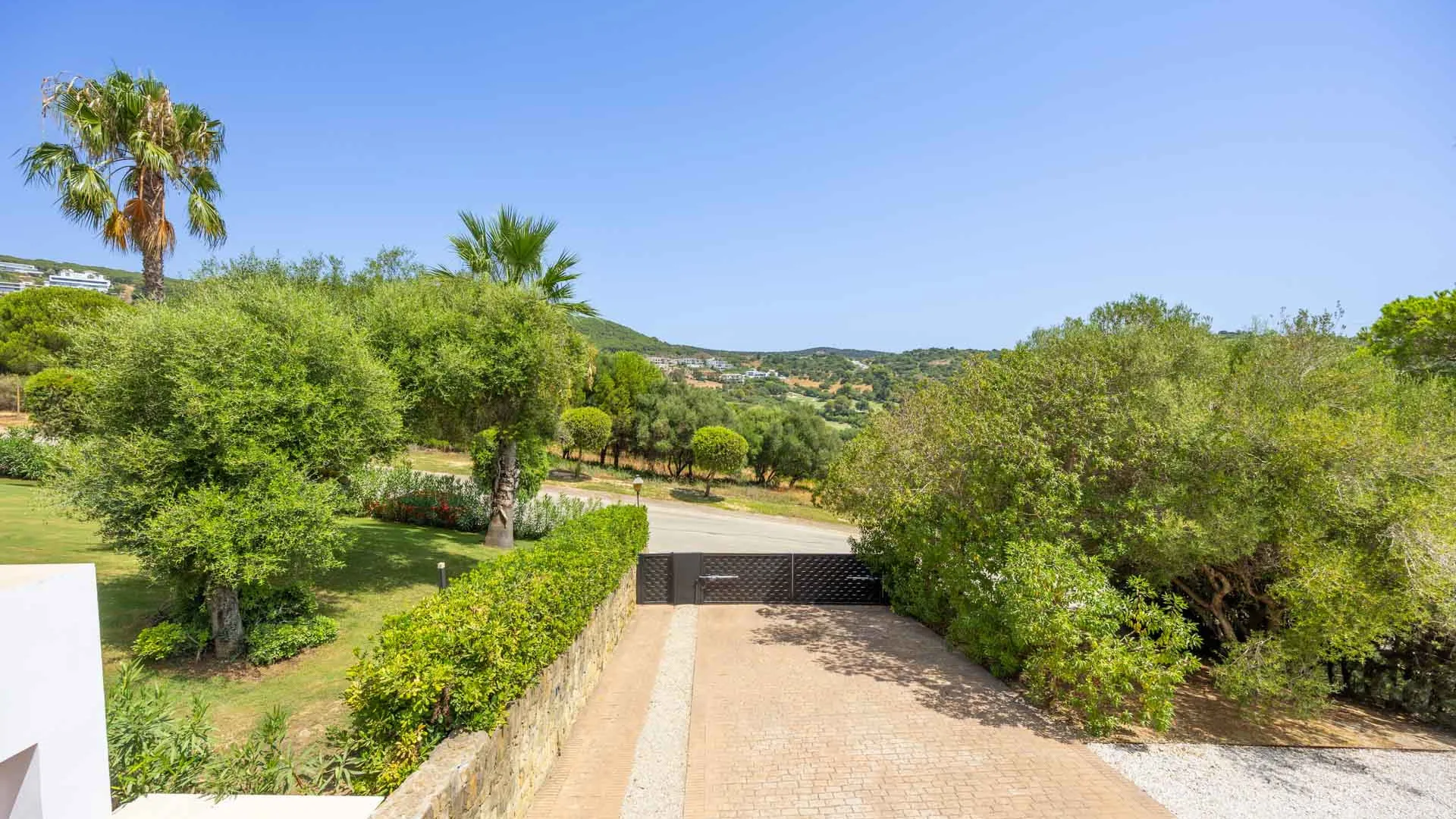 Villa with 5 bedrooms for sale in Zona L