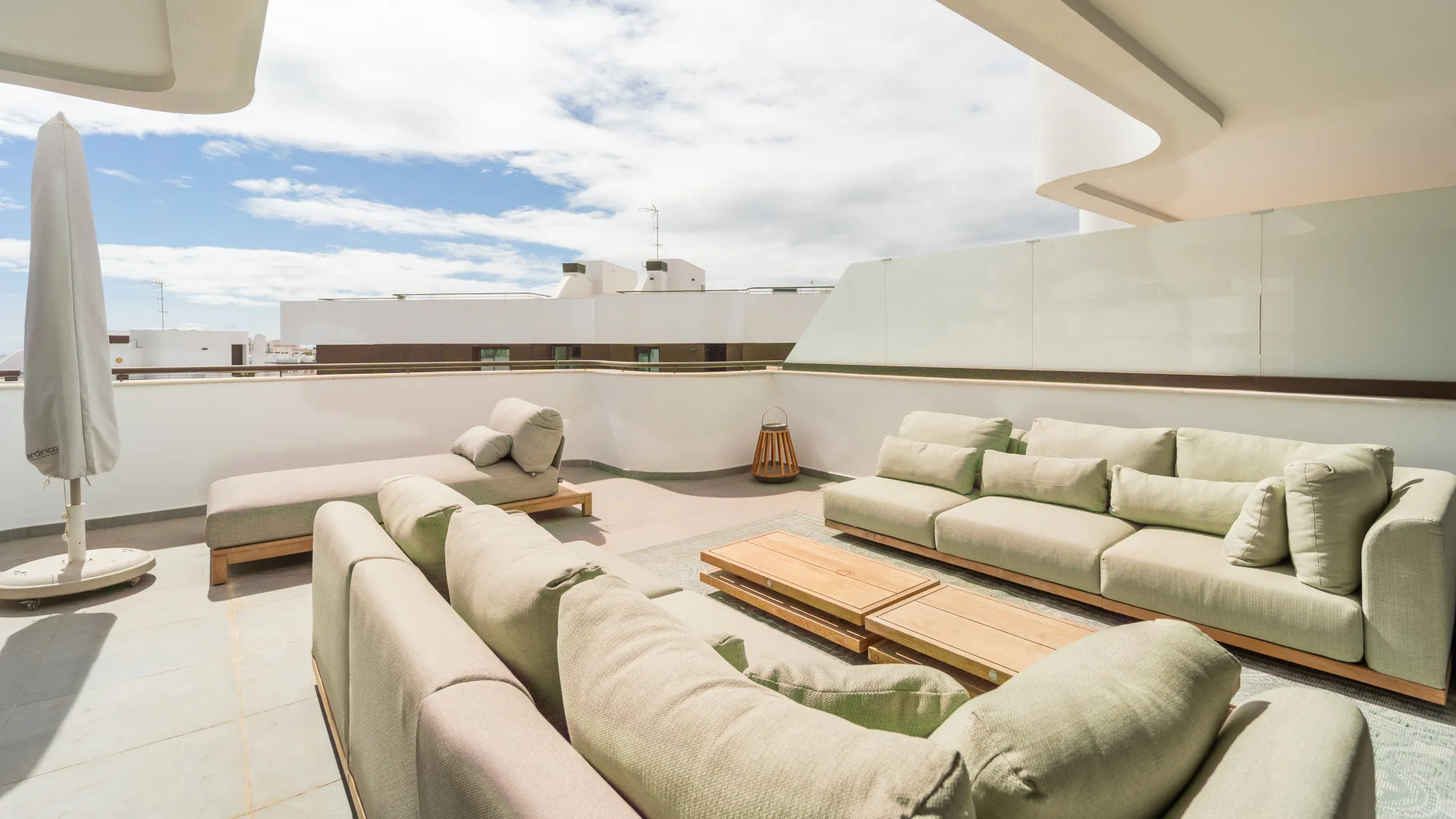 Las Mesas apartment for sale