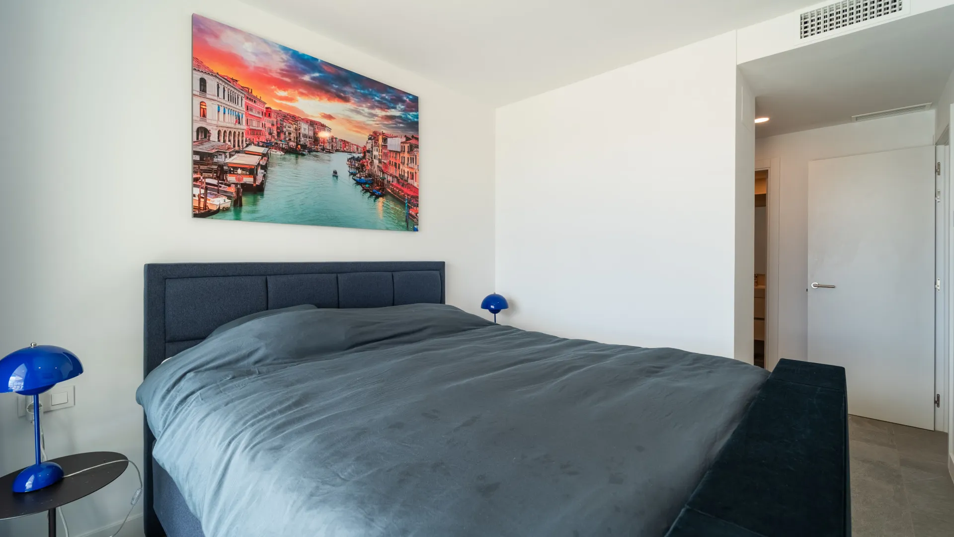 Las Mesas apartment for sale