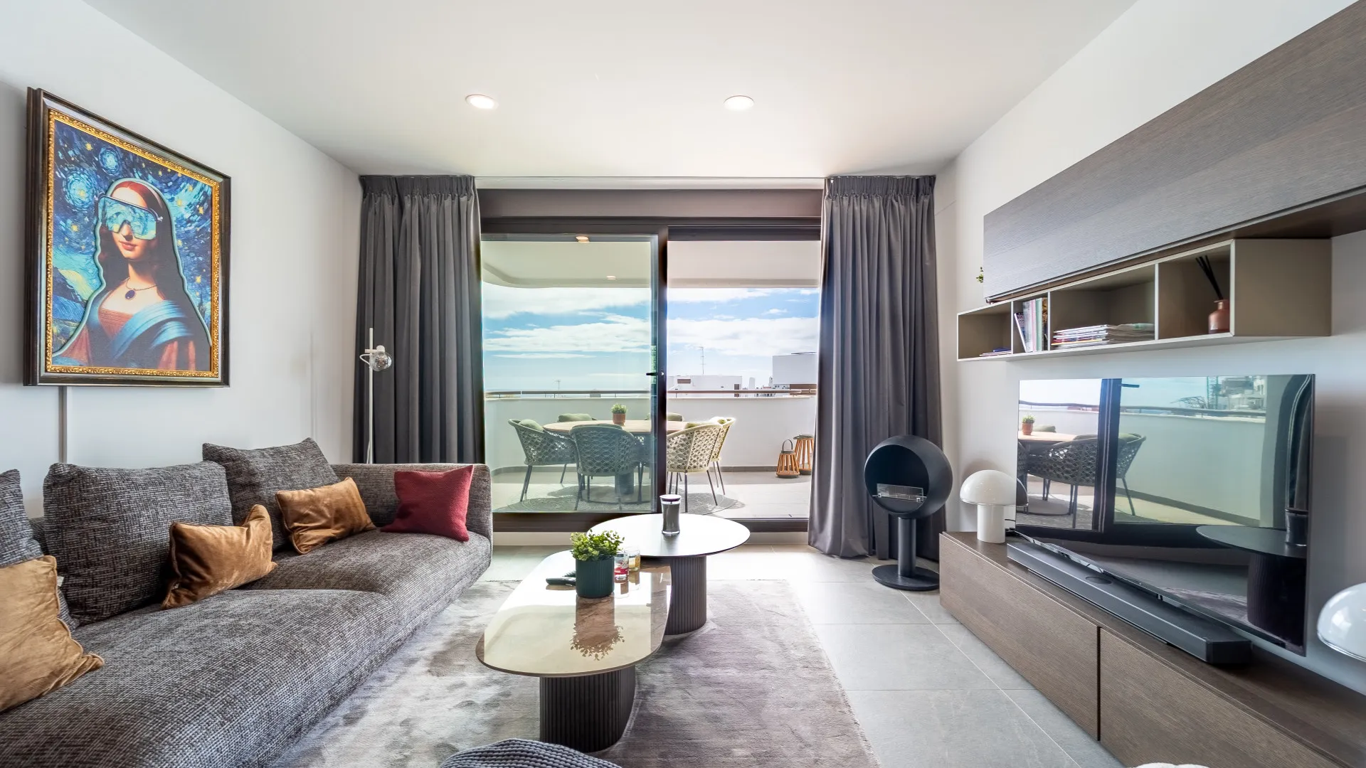 Las Mesas apartment for sale