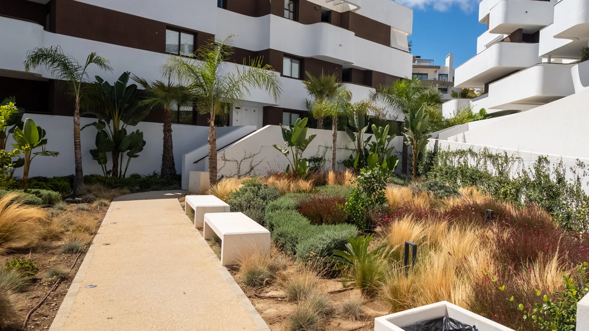 Las Mesas apartment for sale