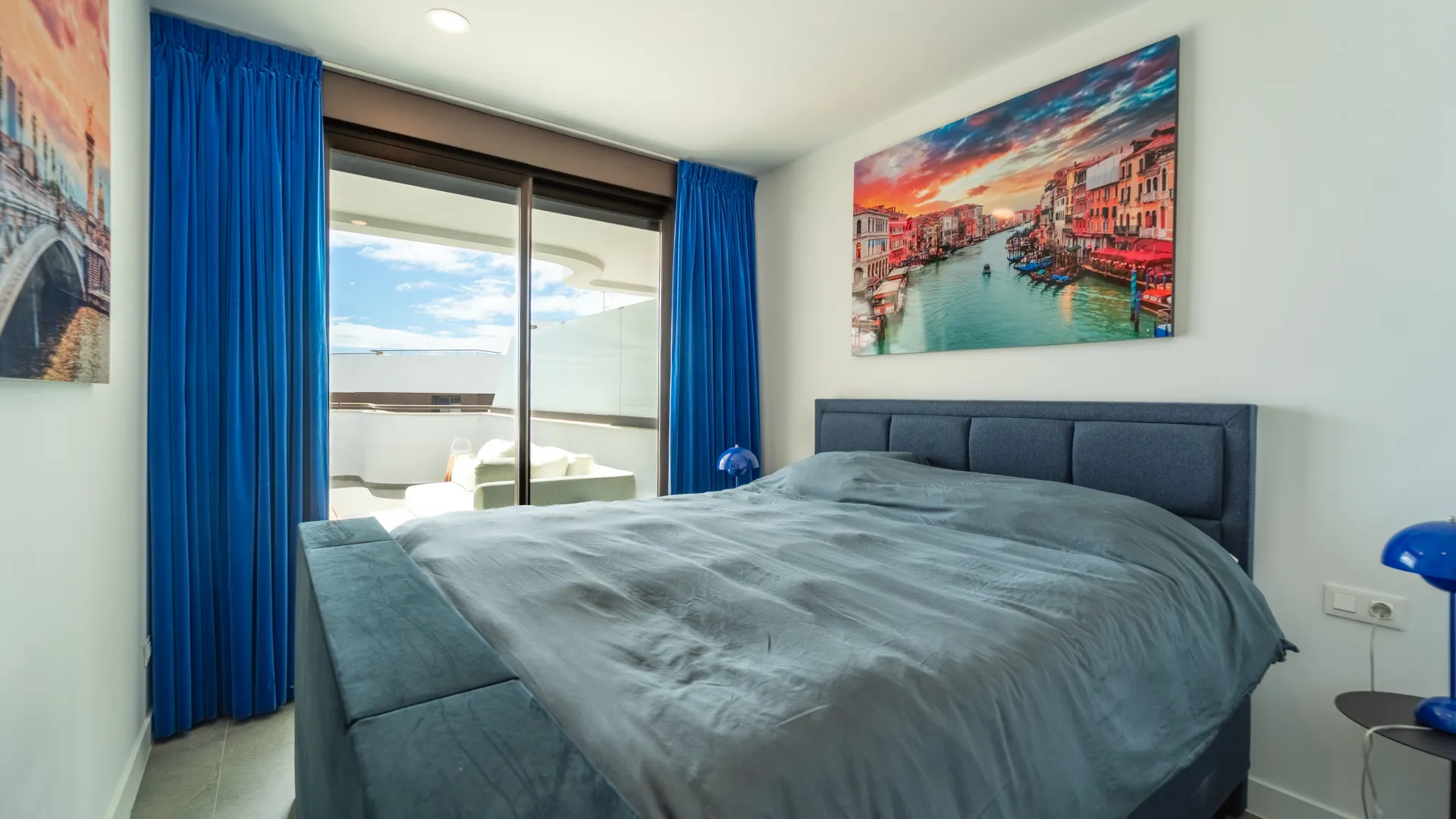 Las Mesas apartment for sale