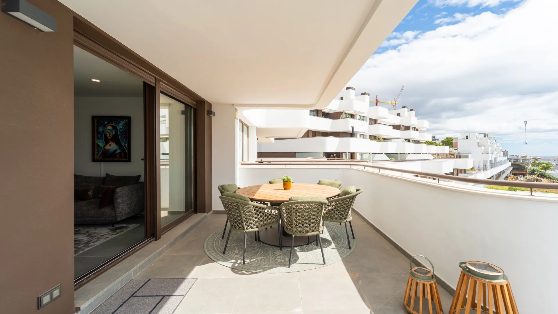 Las Mesas apartment for sale