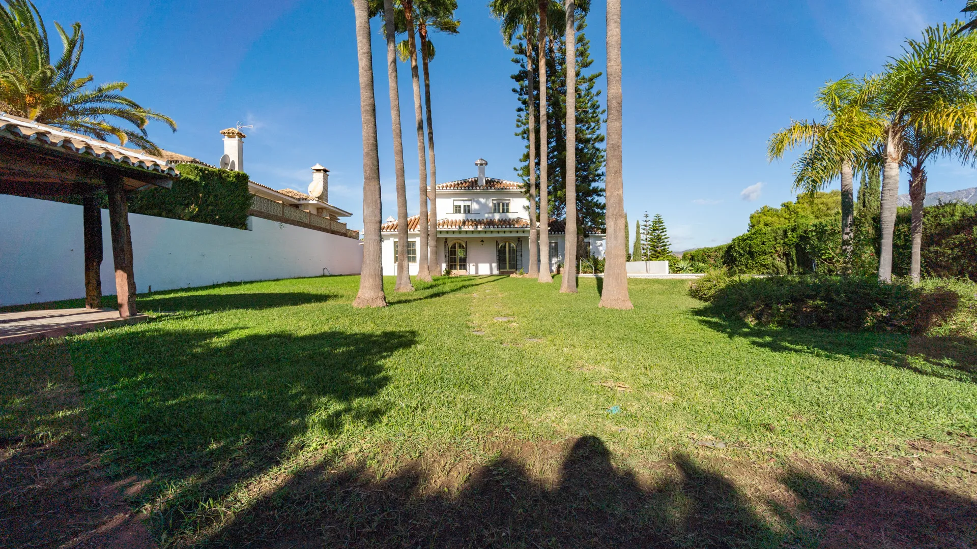 Villa en venta de 4 dormitorios en Cerrado del Aguila