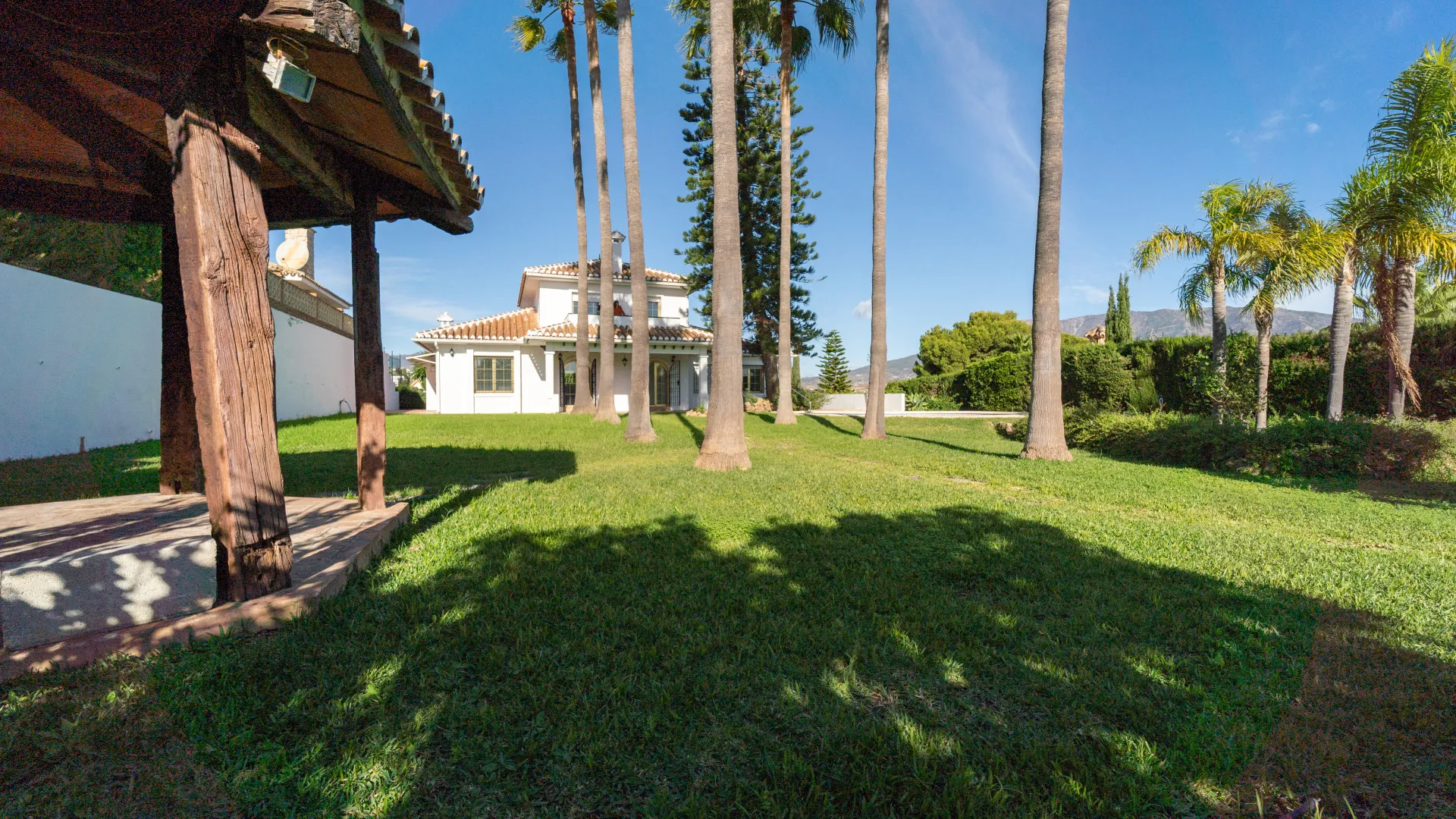 Villa en venta de 4 dormitorios en Cerrado del Aguila