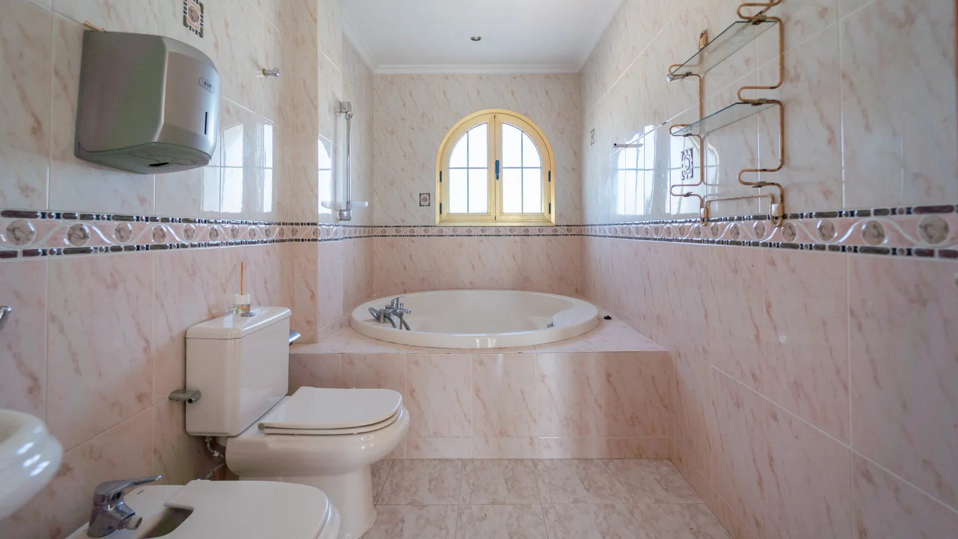 Villa en venta de 4 dormitorios en Cerrado del Aguila