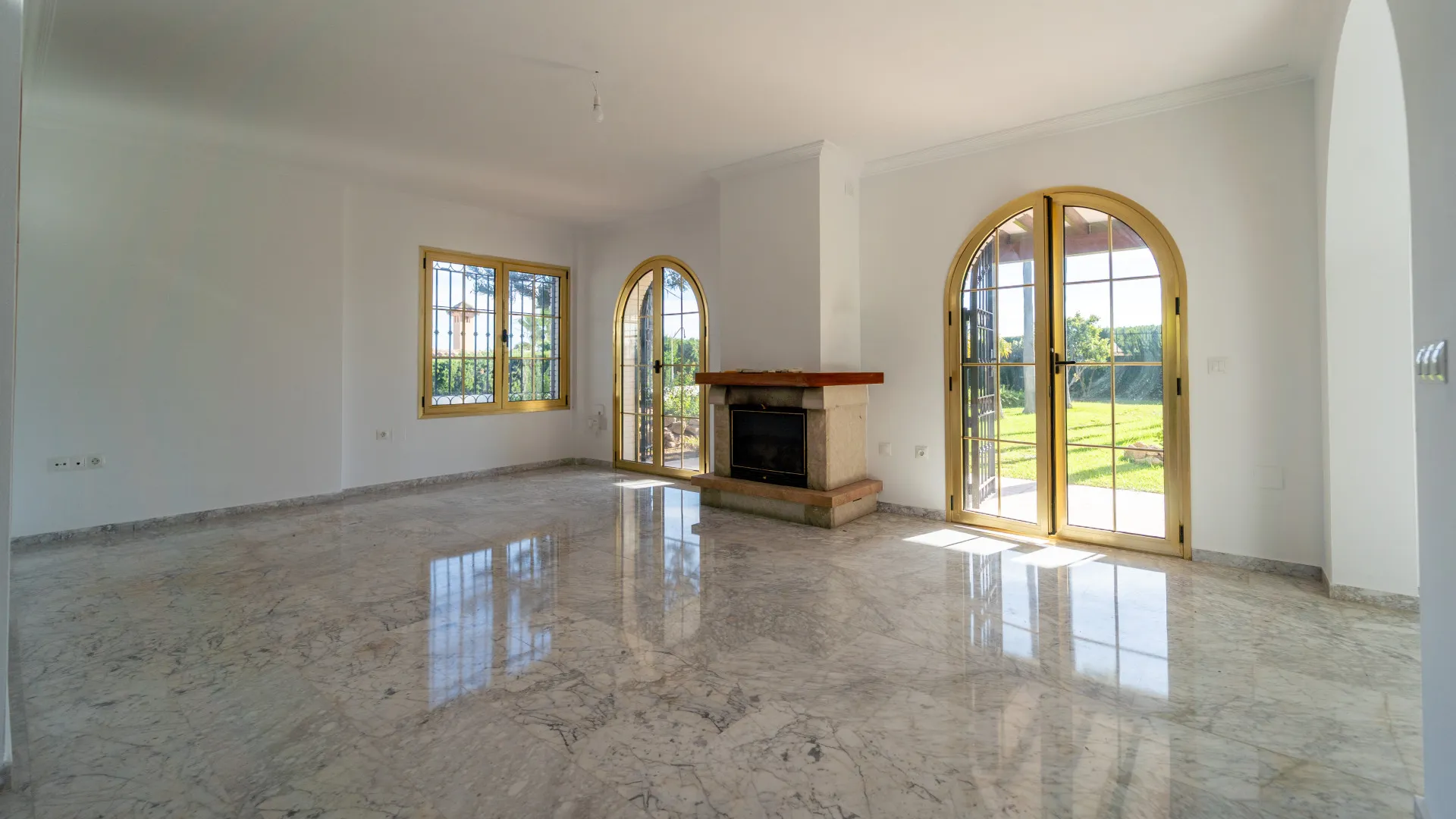Villa en venta de 4 dormitorios en Cerrado del Aguila
